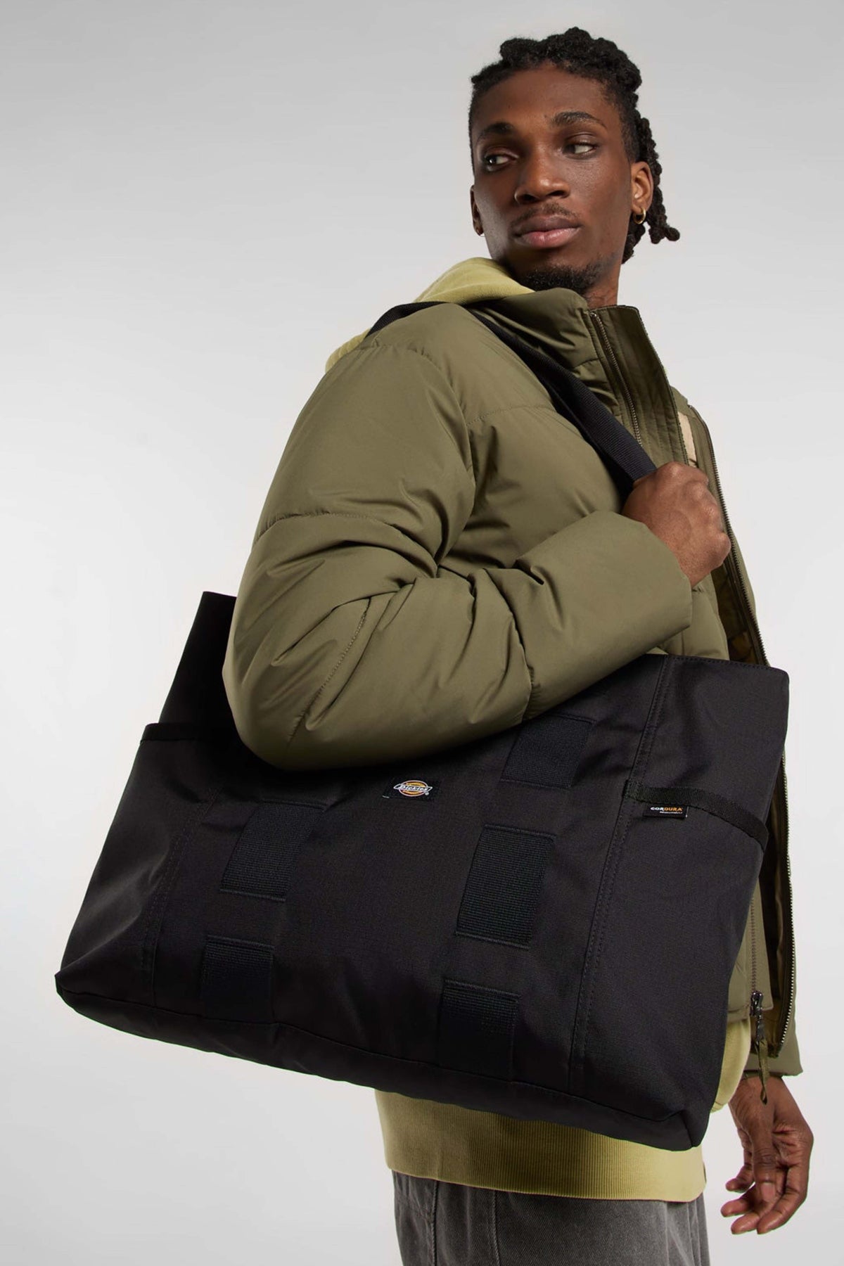 DICKIES LOGO SHOULDER BAG en color NEGRO (1)