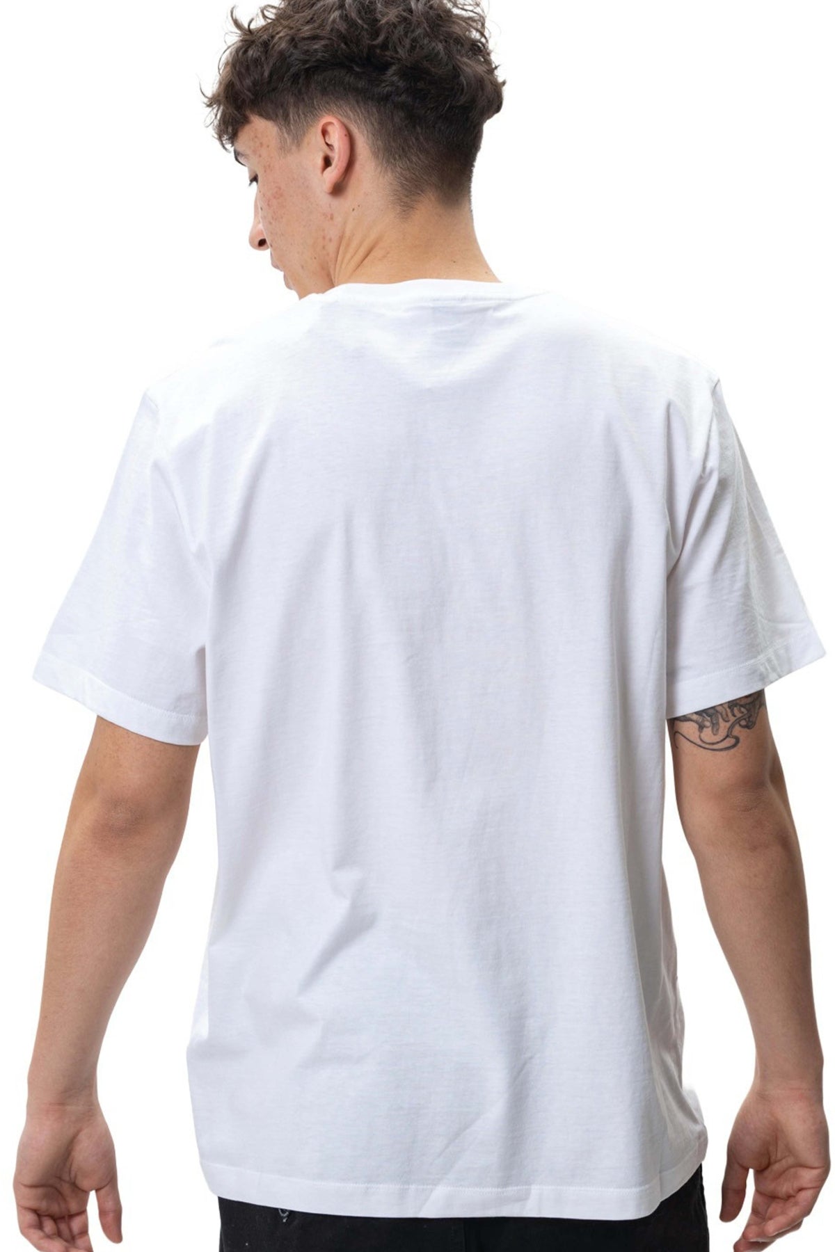 THE NORTH FACE CAMISETA M ESSENTIAL L en color BLANCO (2)