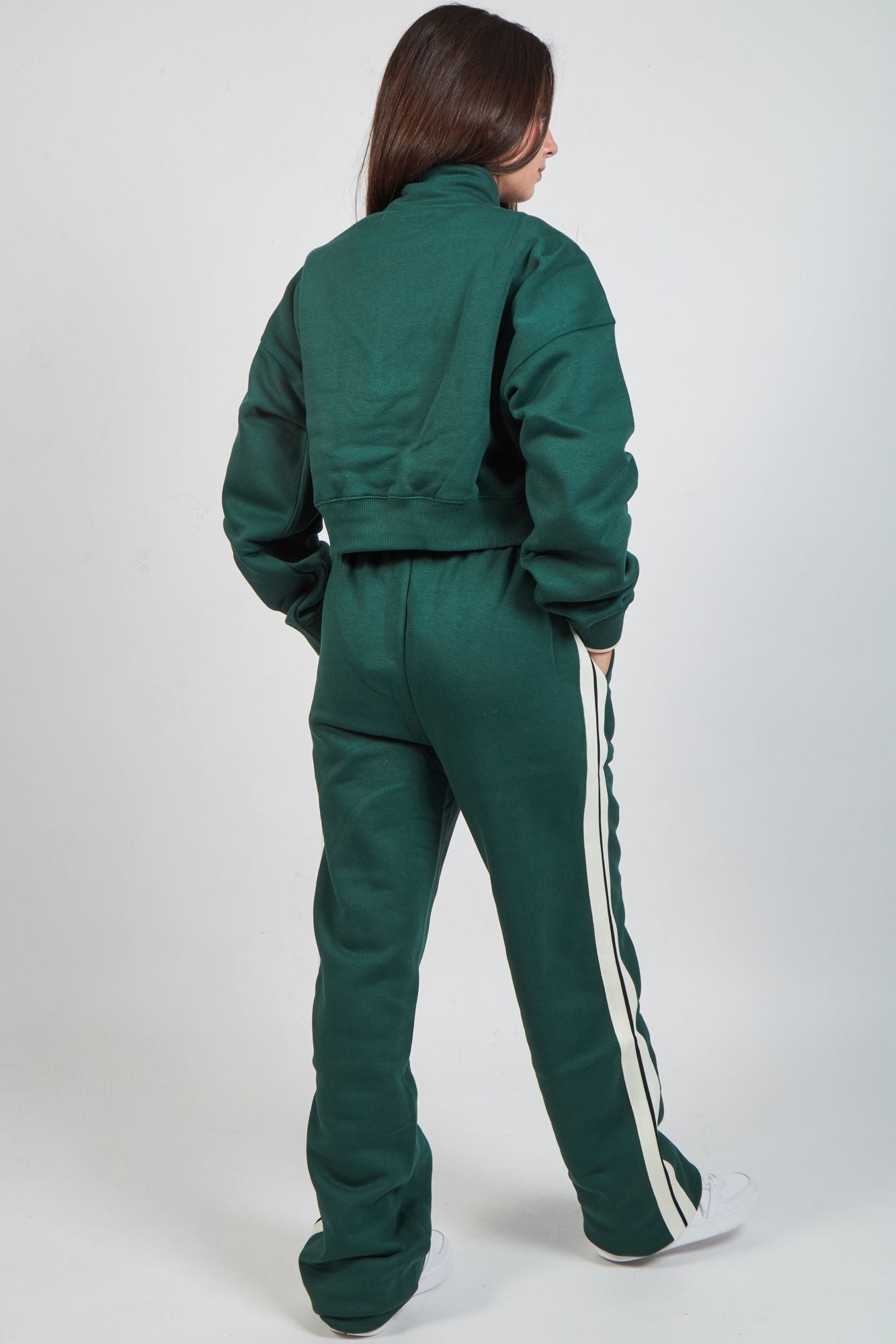 ELLESSE  RADICE JOGGER en color VERDE (3)