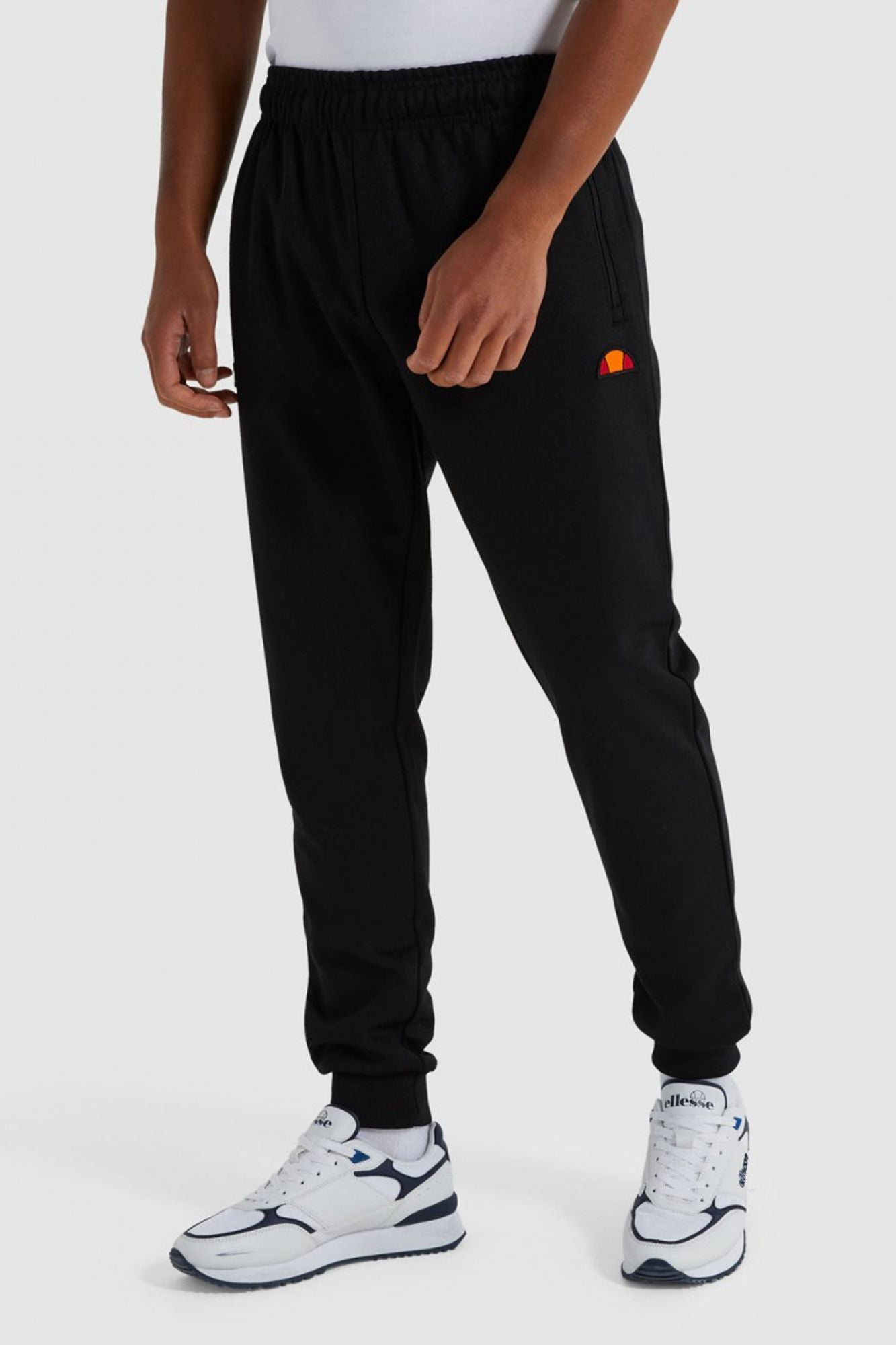ELLESSE  BERTONI TRACK en color NEGRO (1)