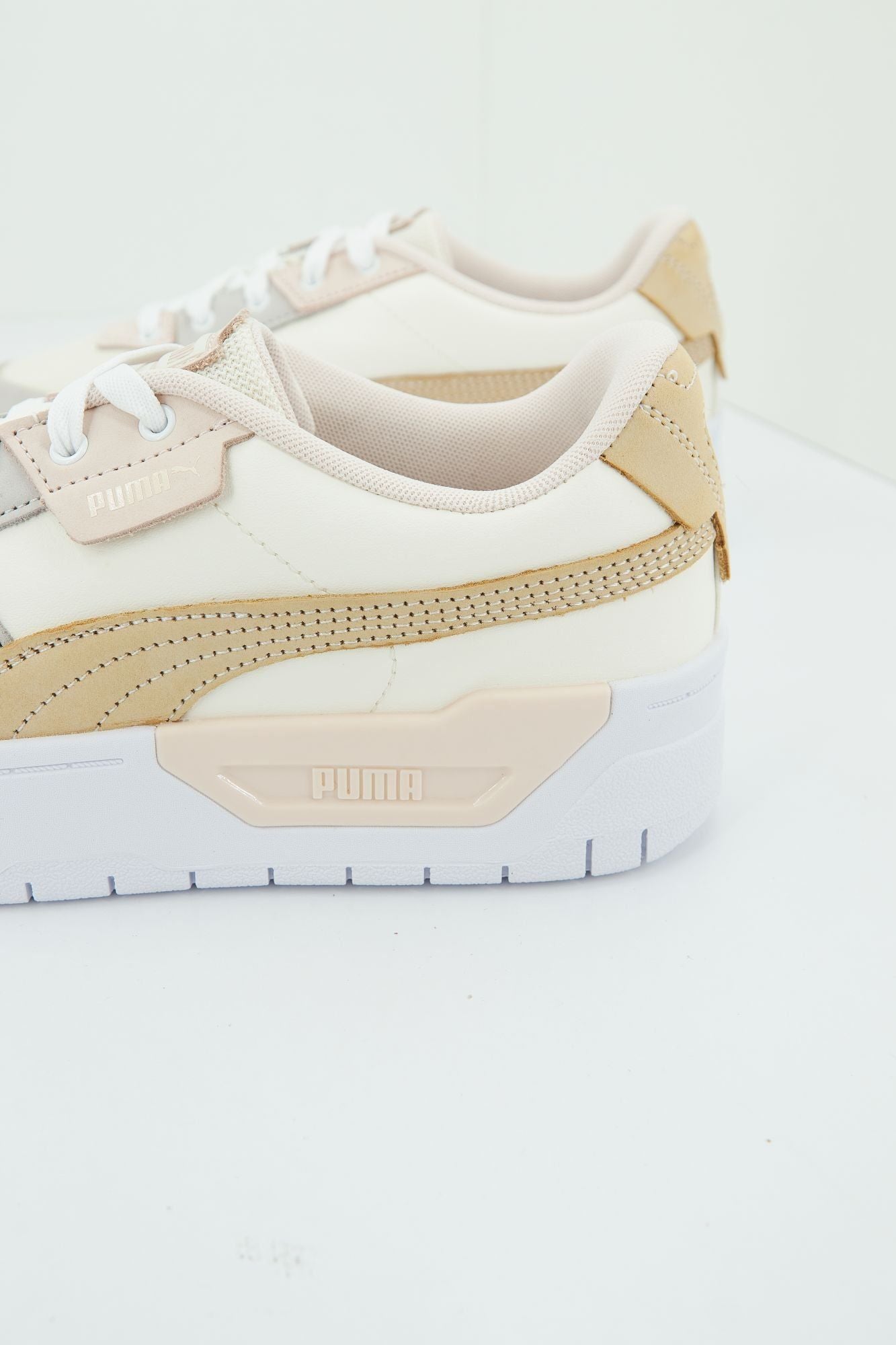 PUMA CALI DREAM PASTEL en color BEIS (2)