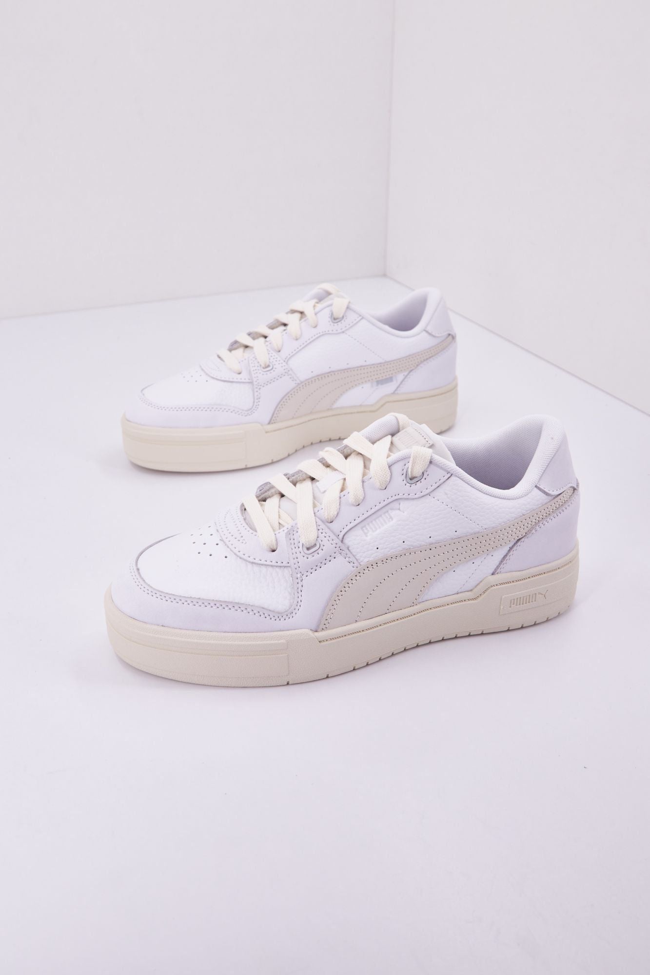 PUMA  CA PRO LUX en color BLANCO (1)