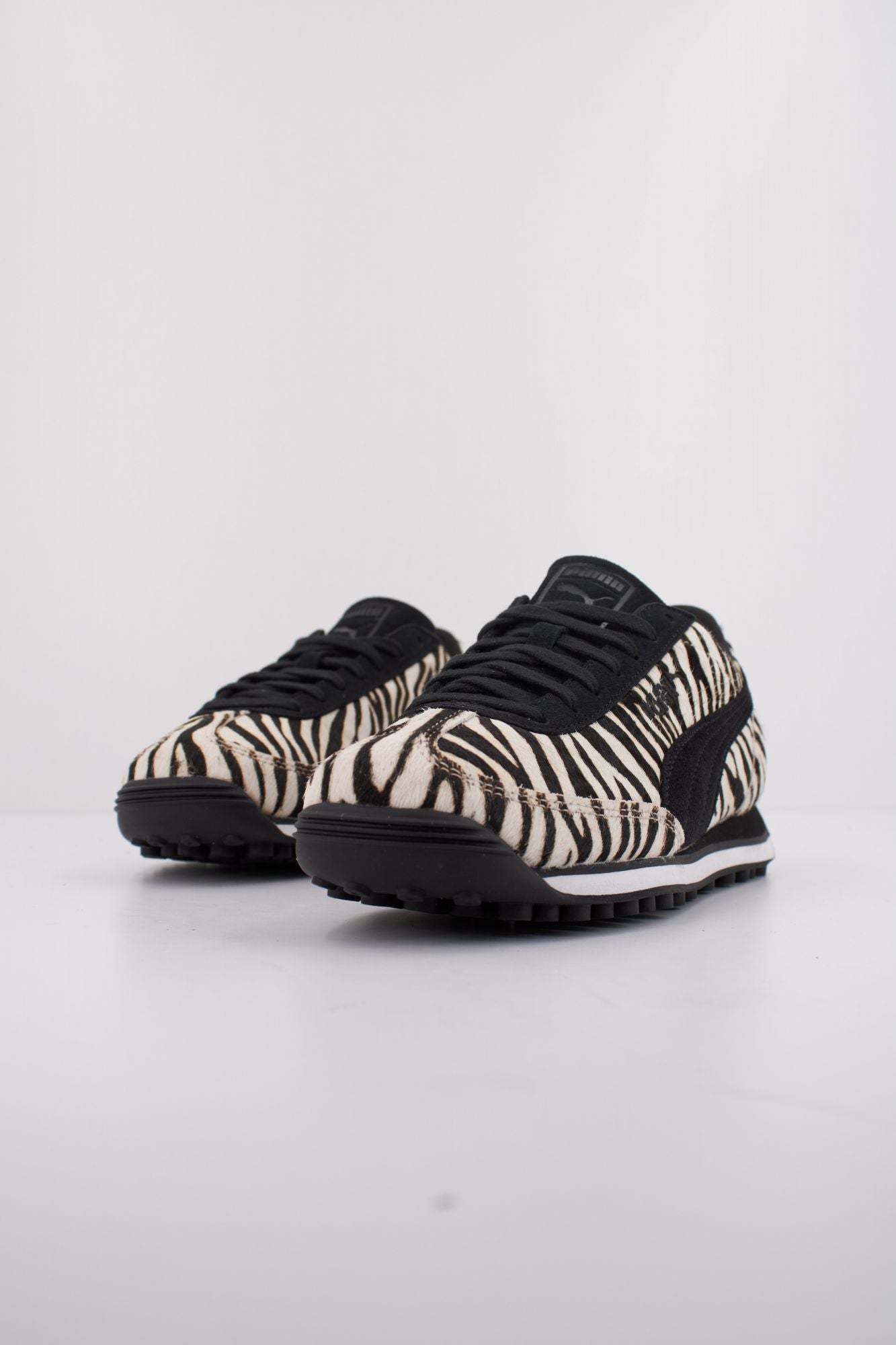 PUMA EASY RIDER ZEBRA WNS en color ANIMAL PRINT (2)