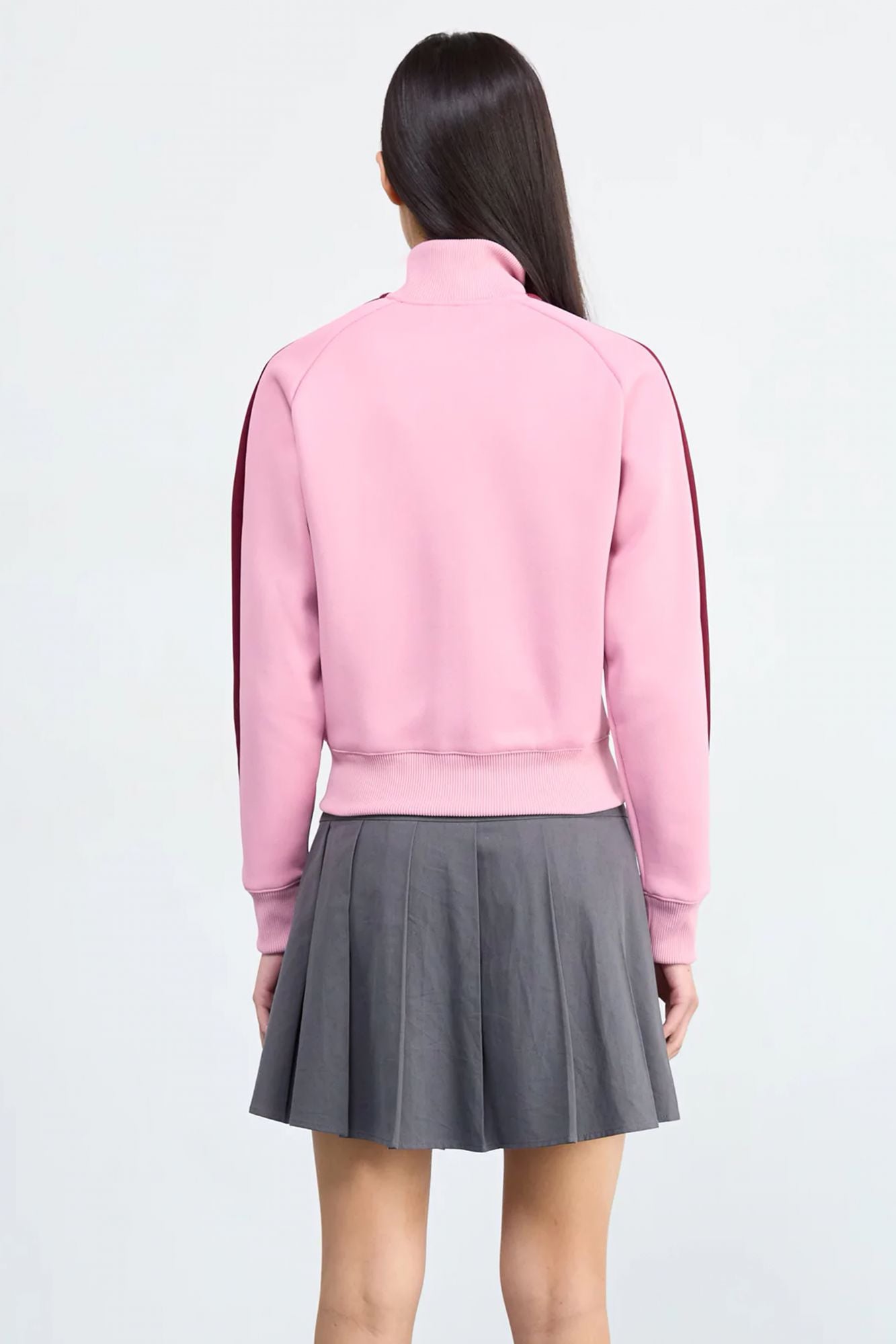PUMA  ALWAYS ON SHORT TRACK J  en color ROSA (3)
