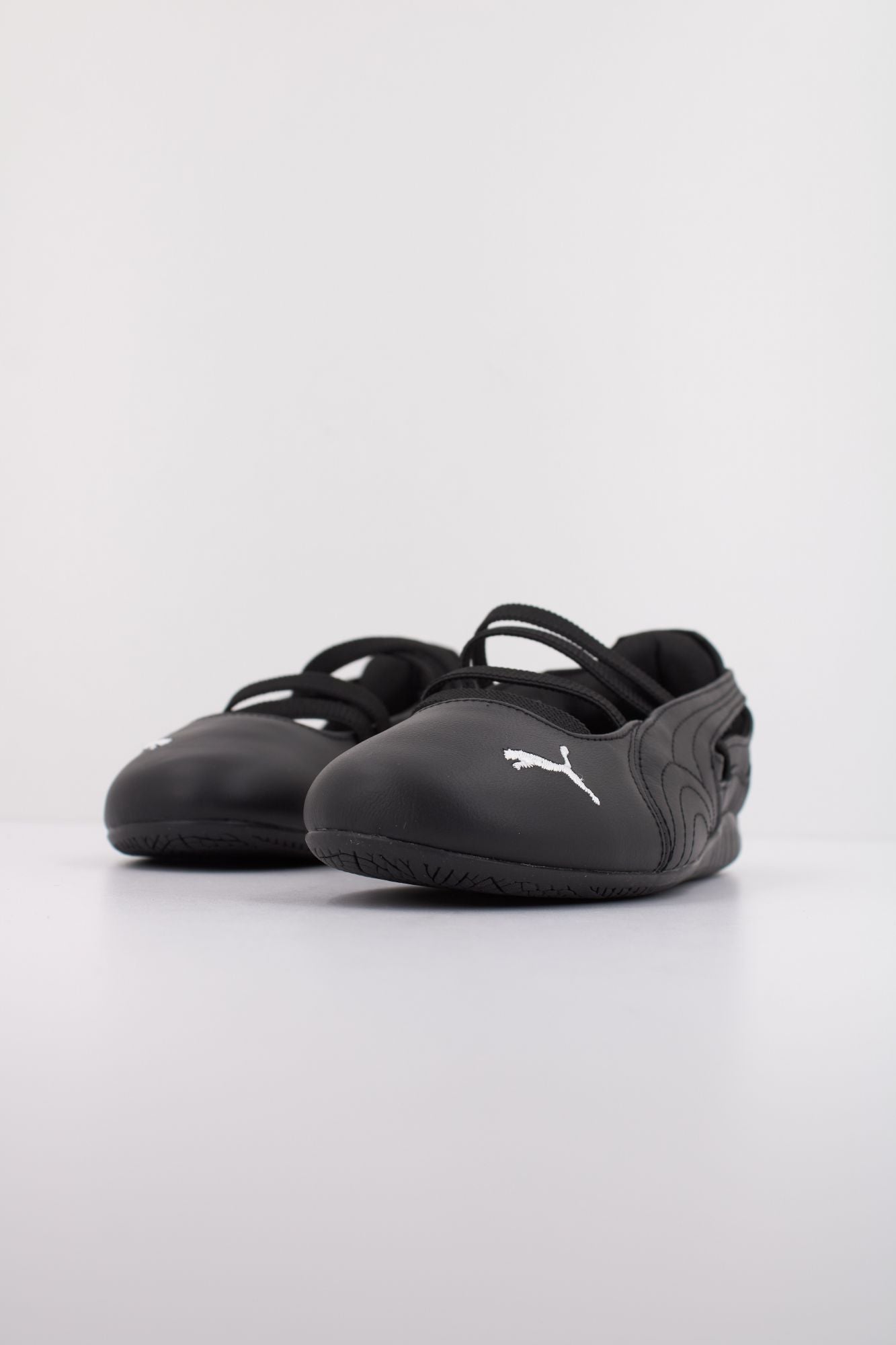 PUMA  SPEEDCAT LTH WNS  en color NEGRO (2)