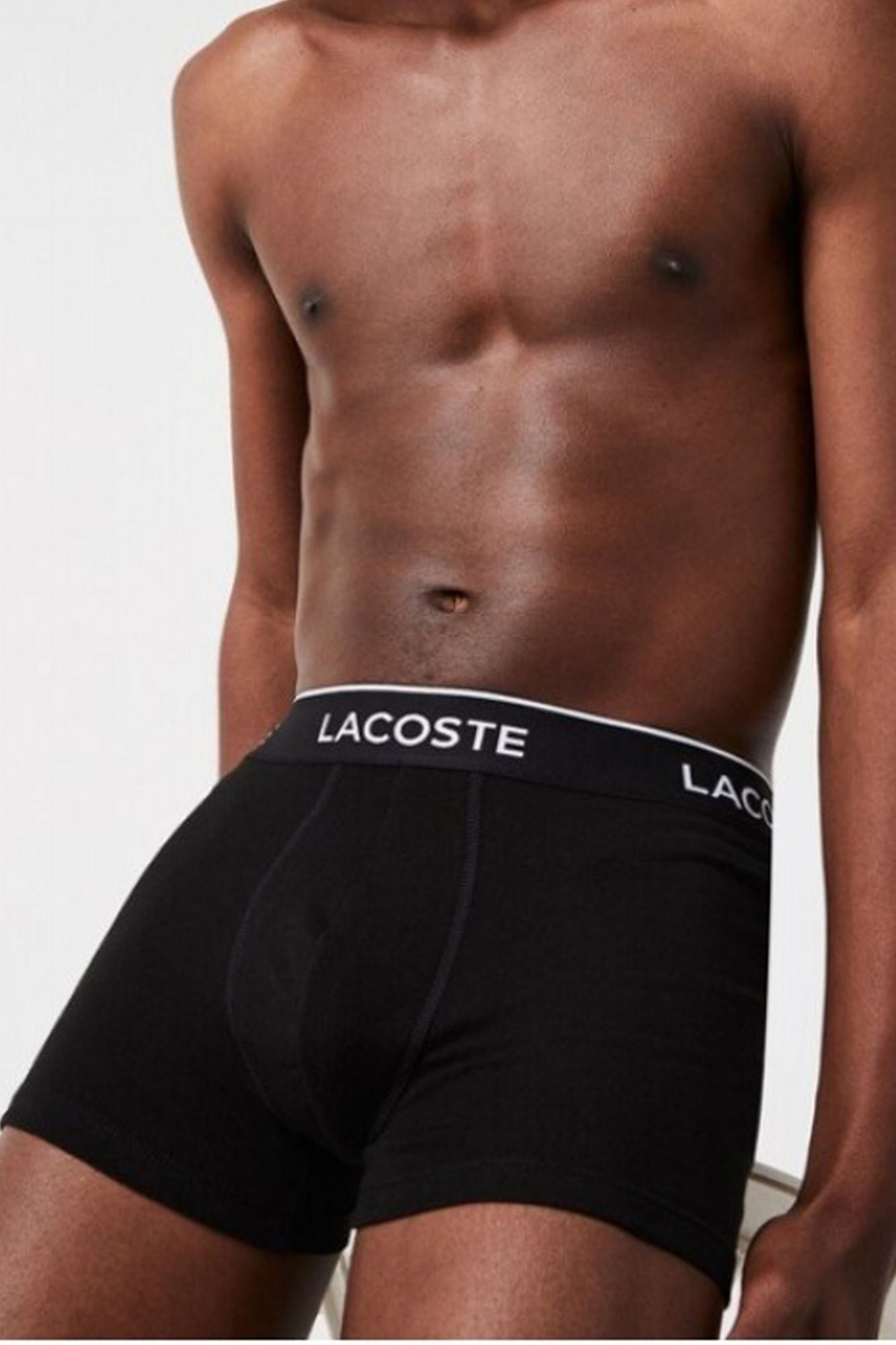 LACOSTE PACK DE TRES CALZONCILLOS TRUNK en color NEGRO (2)