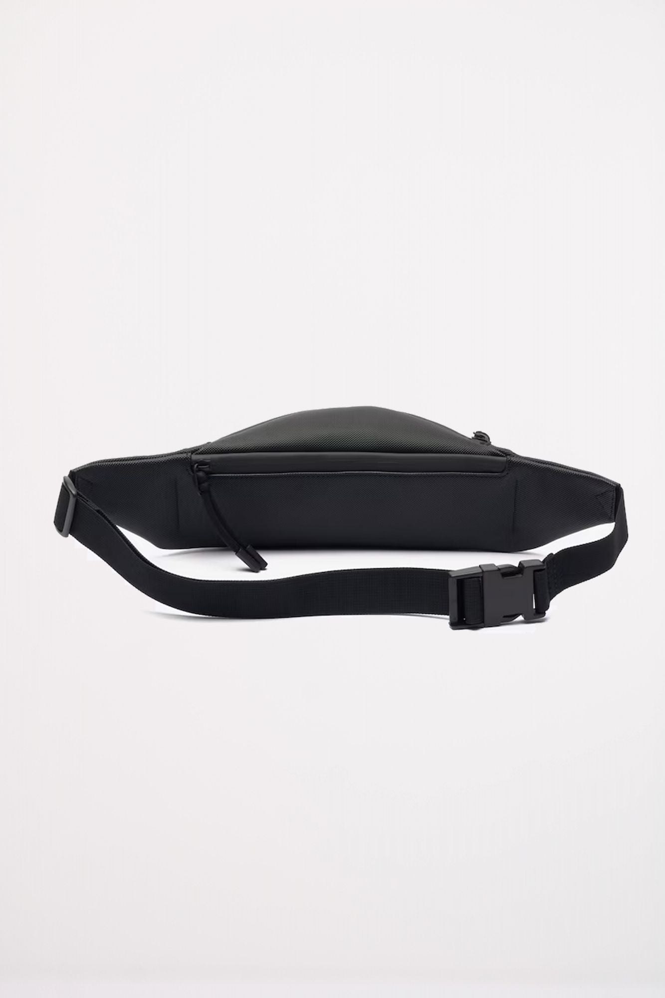 LACOSTE LCST BELT BAG en color NEGRO (3)