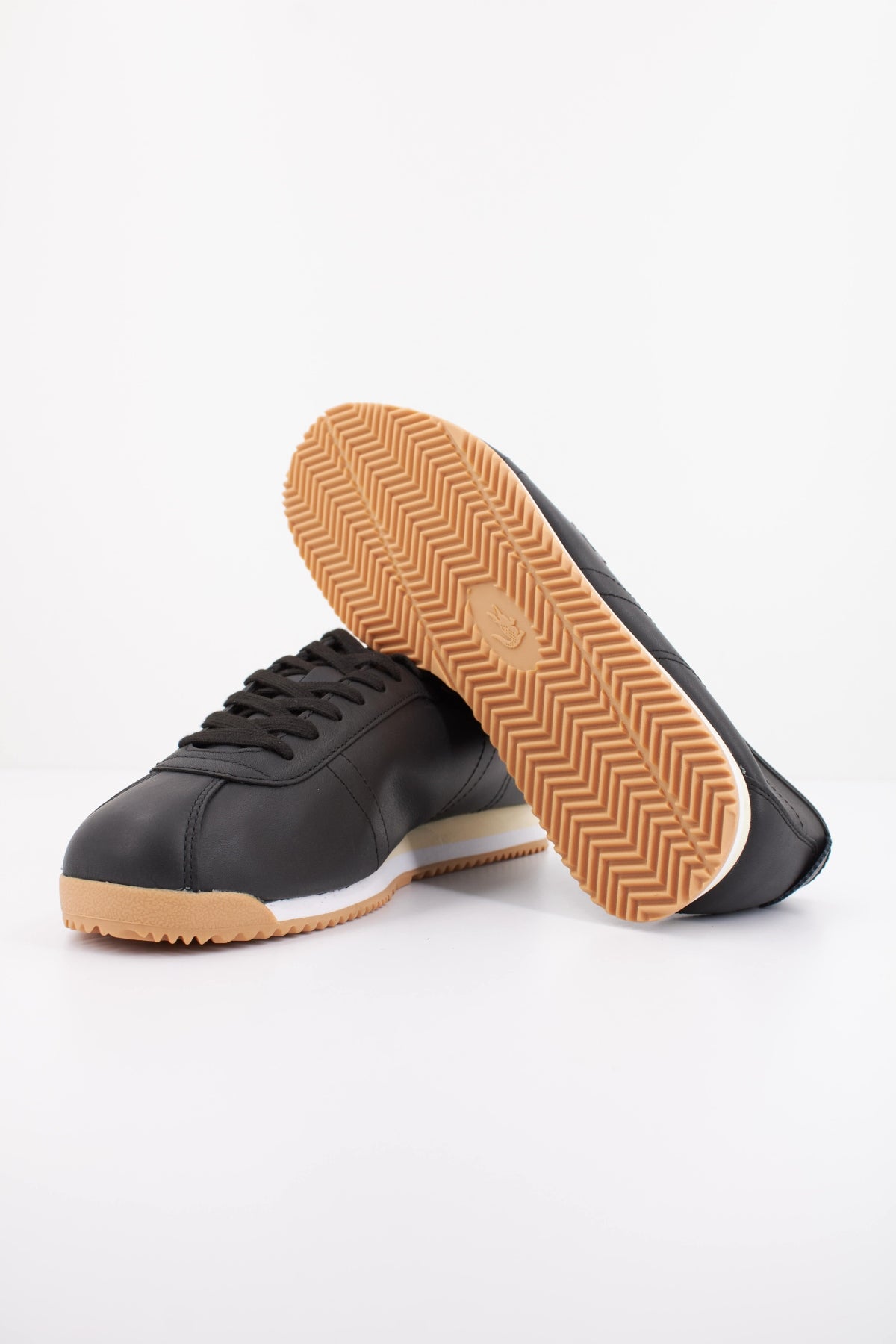 LACOSTE CLUB LOW en color NEGRO (5)