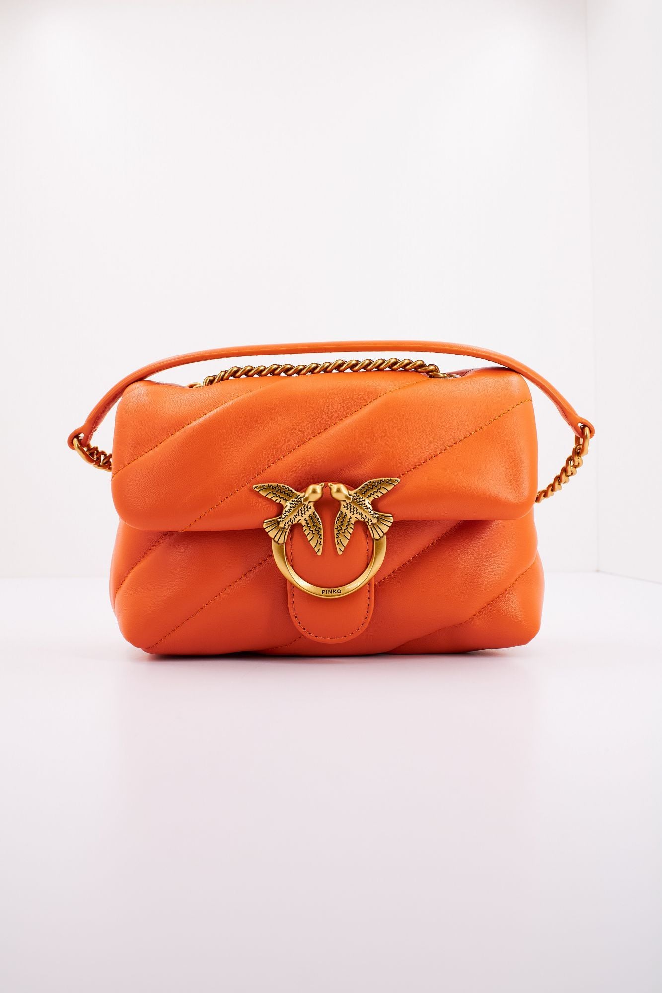 PINKO  LOVE MINI PUFF CL SHEEP en color NARANJA (1)