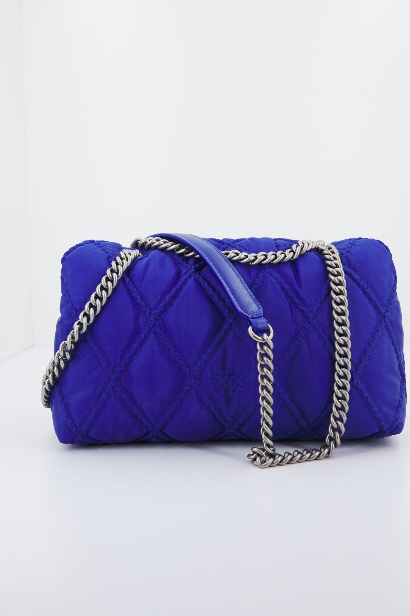 PINKO LOVE CLASSIC PUFF CL en color AZUL (3)