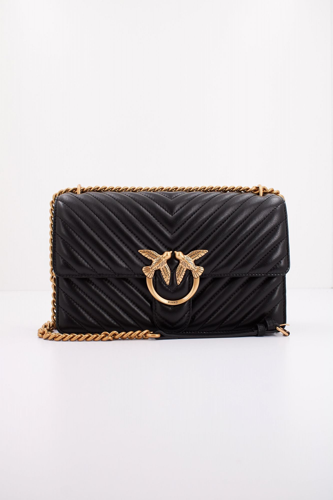 PINKO LOVE ONE CLASSIC DC SHEEP en color NEGRO (1)