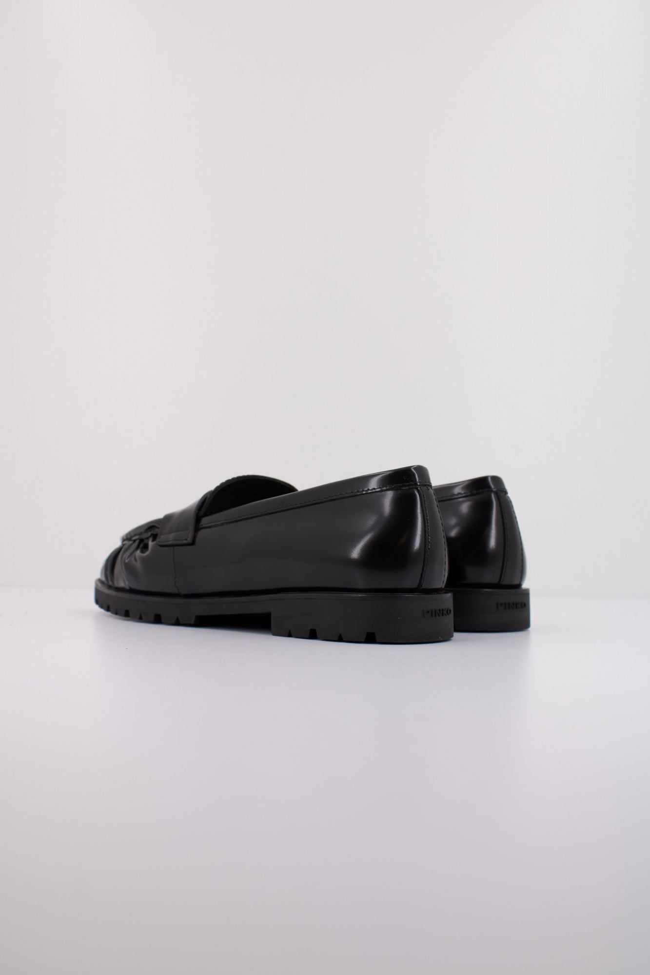 PINKO MOCASSINO BOX CALF en color NEGRO (4)