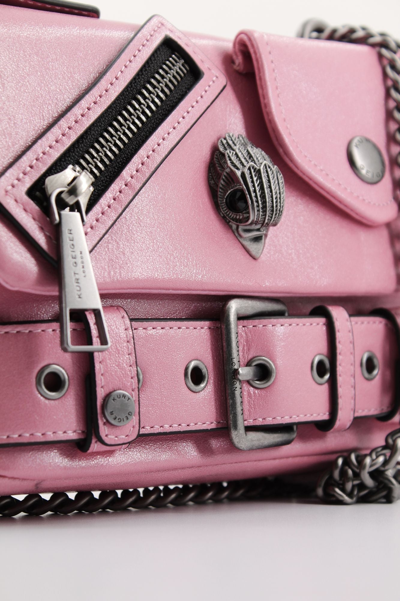 KURT GEIGER LONDON 690-HACKNEY SM BAG en color ROSA (4)