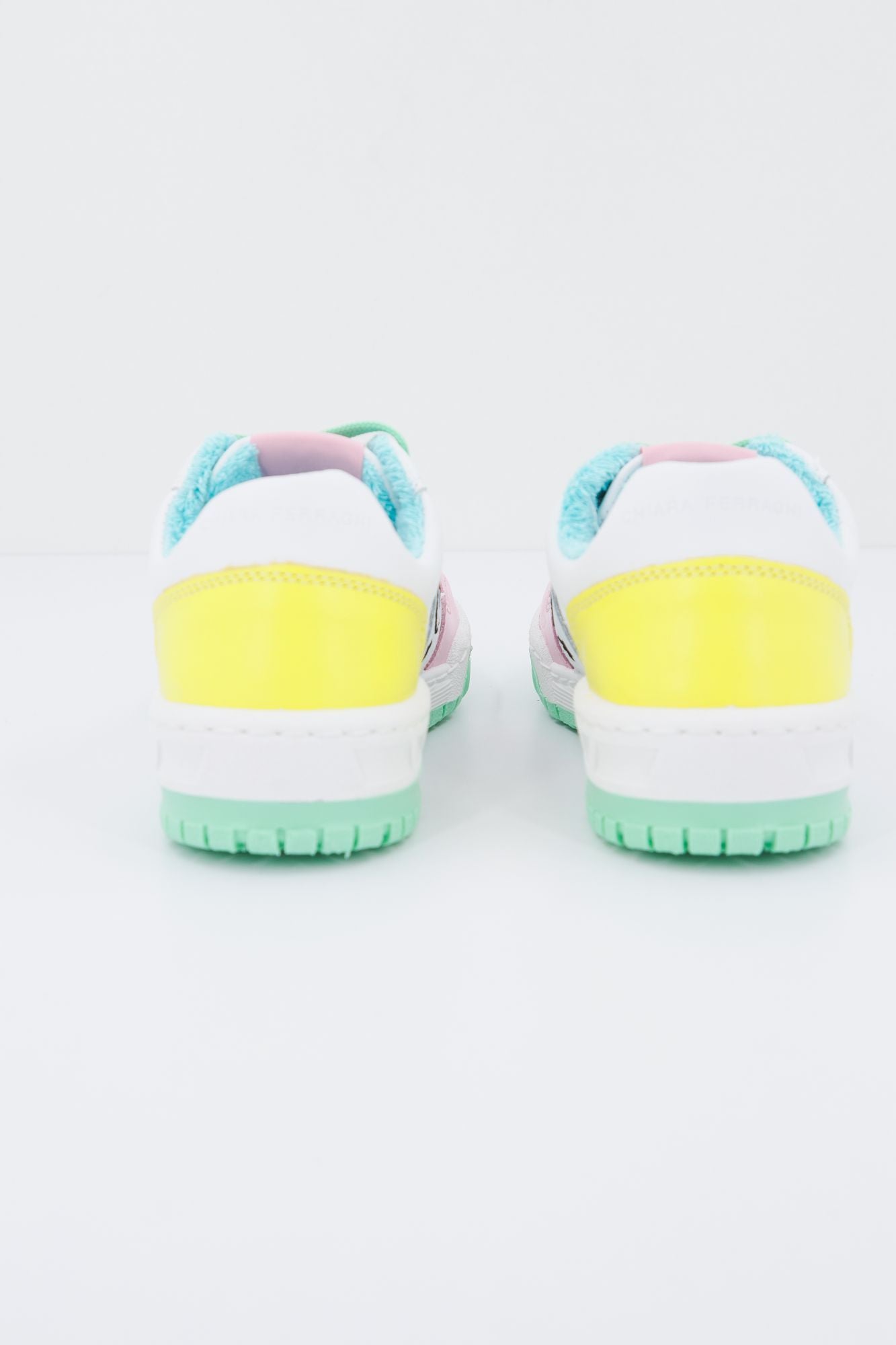 CHIARA FERRAGNI CF3003  en color BLANCO (3)
