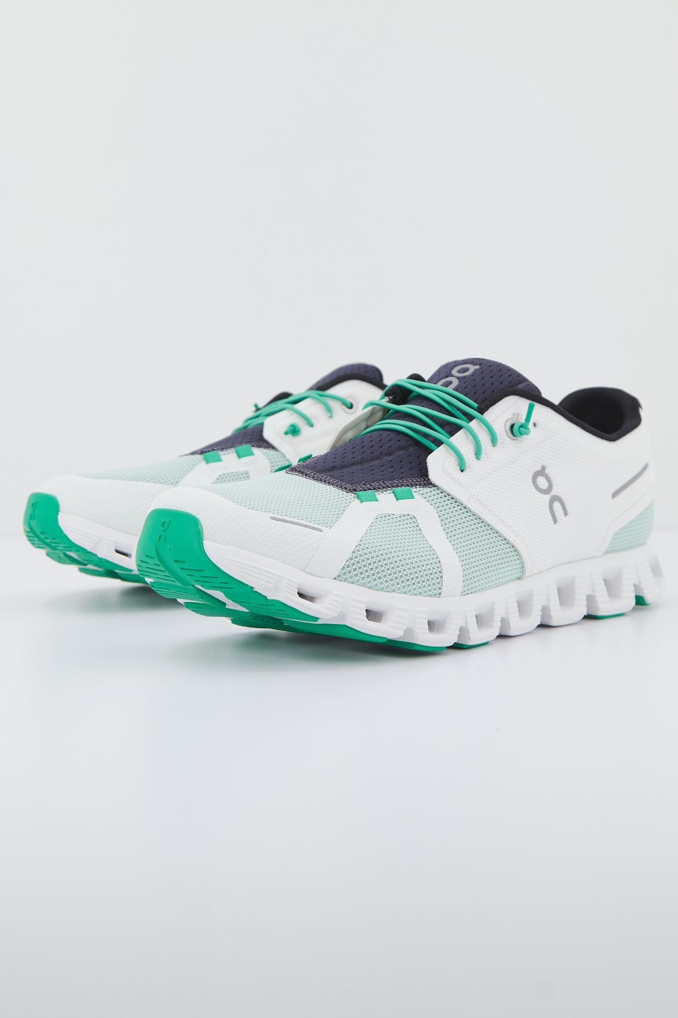 ON RUNNING  CLOUD 5 PUSH en color VERDE (2)