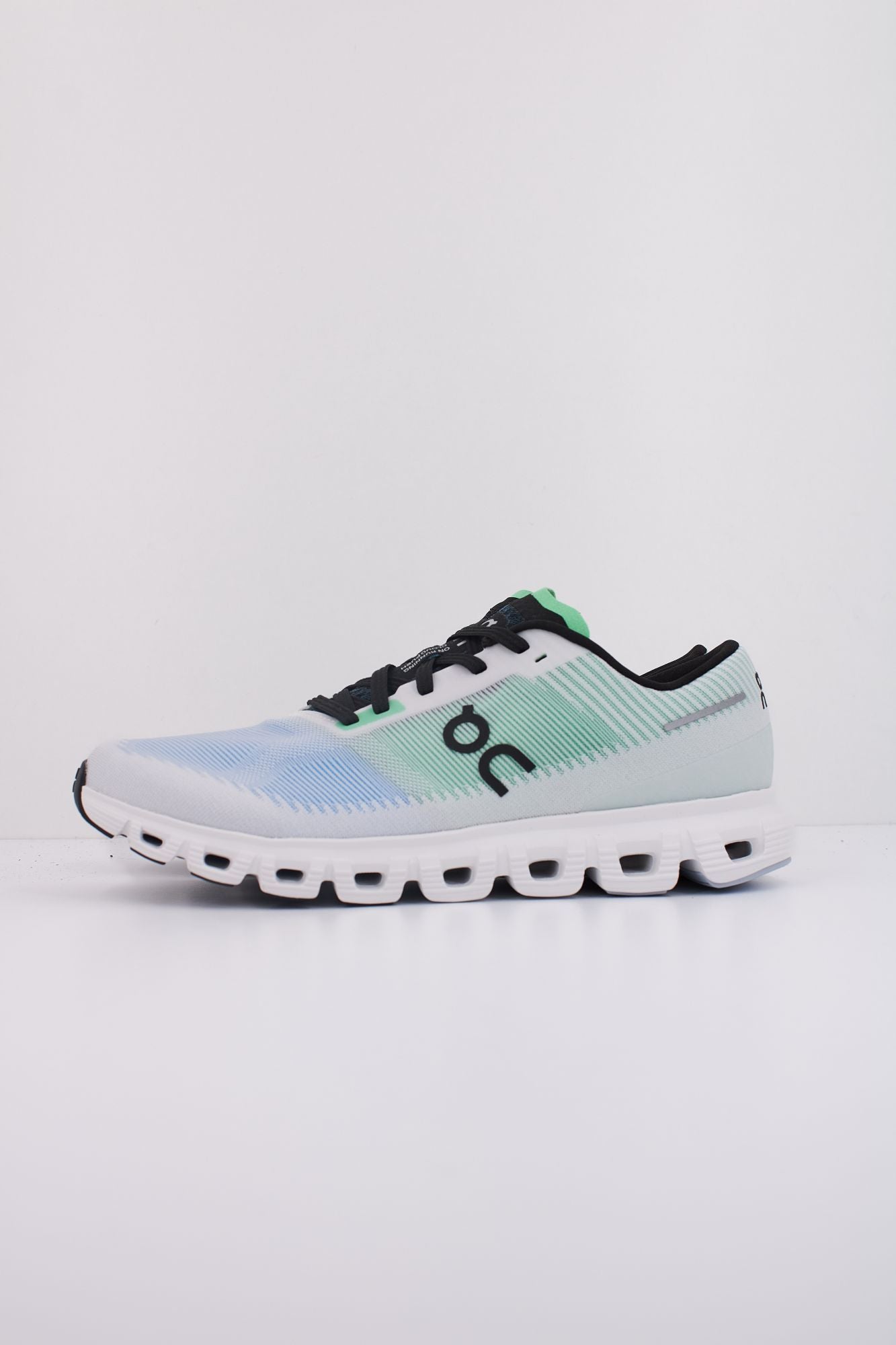 ON RUNNING CLOUD 6 PUSH en color VERDE (1)