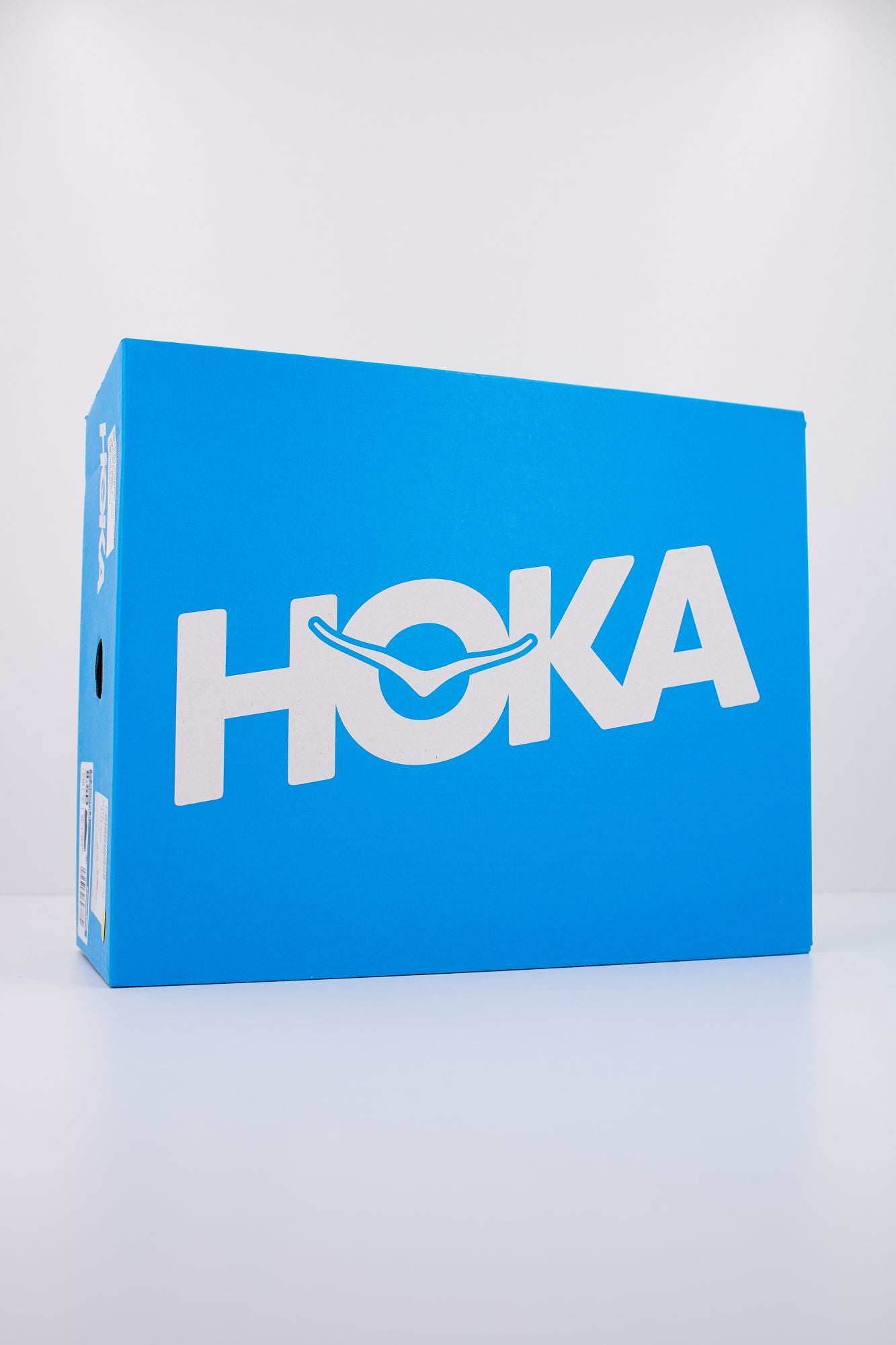 HOKA CLIFTON 9 en color BLANCO (6)