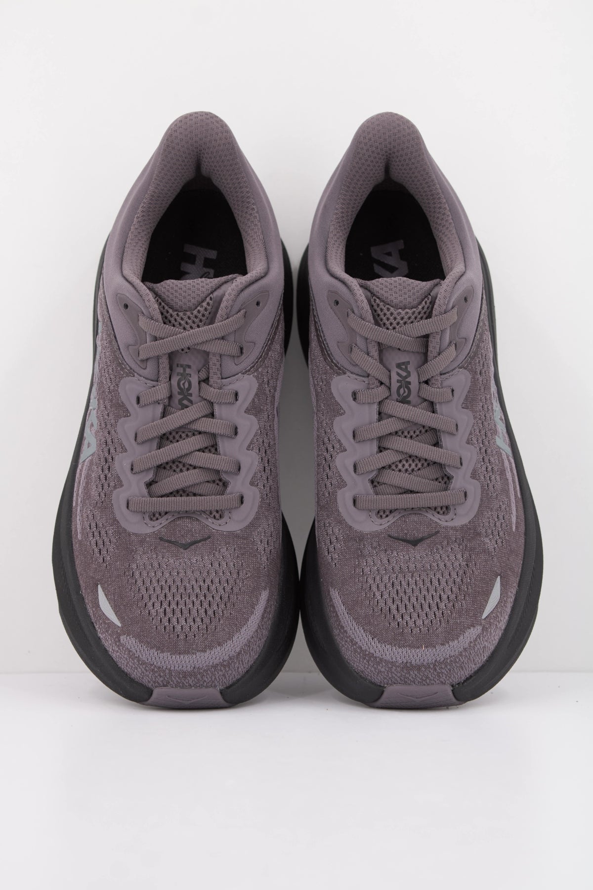 HOKA ZAPATILLA BONDI 9 en color VIOLETA (3)