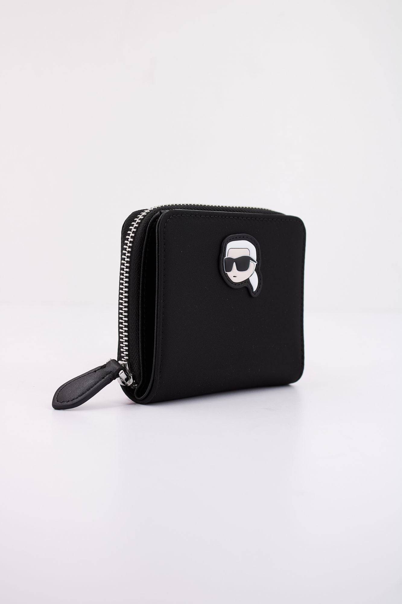 KARL LAGERFELD IKON NYLON MD BFD WLLT en color NEGRO (2)