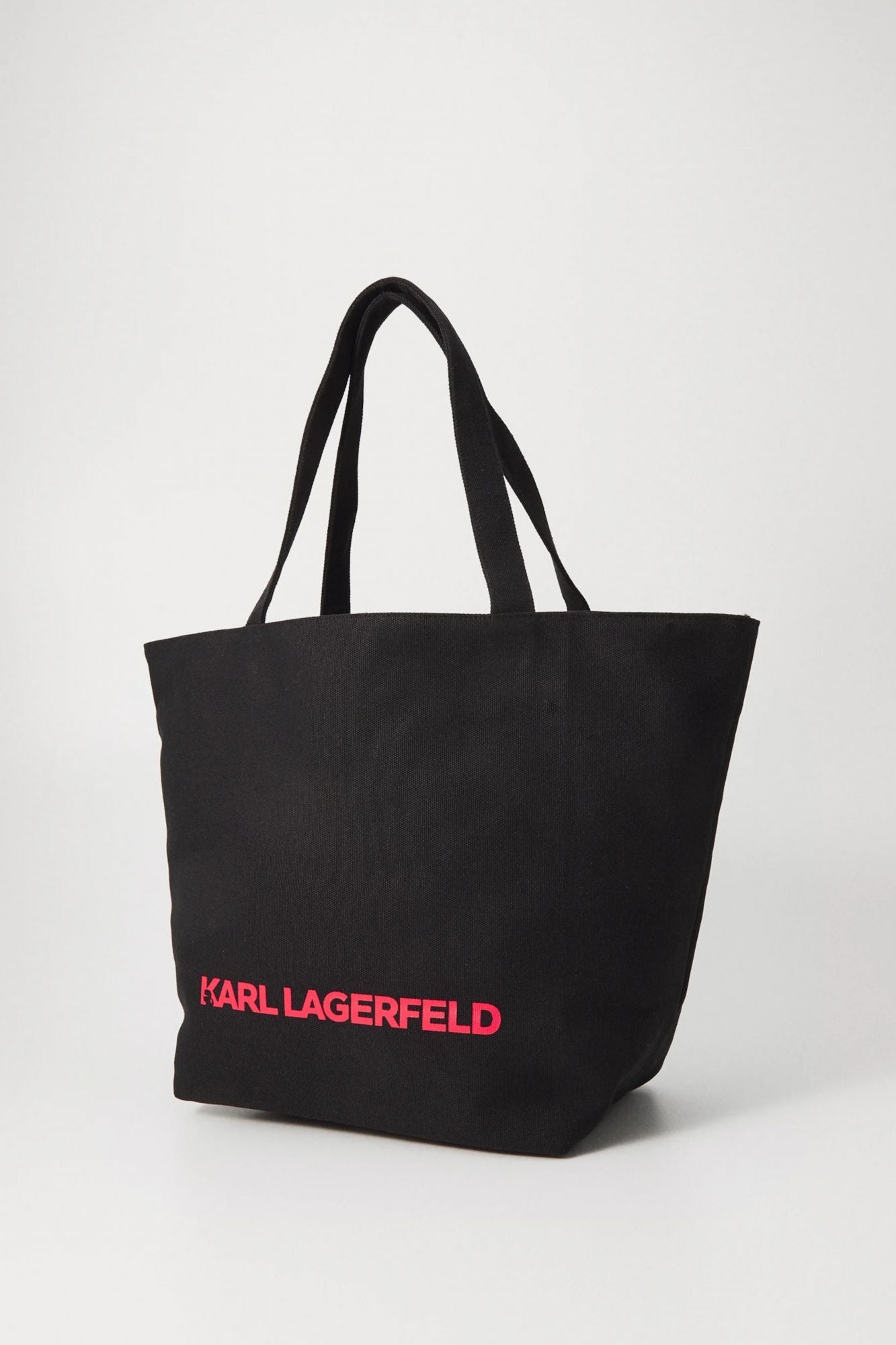 KARL LAGERFELD HEARTS REVERSIBLE SHOPPER en color NEGRO (2)