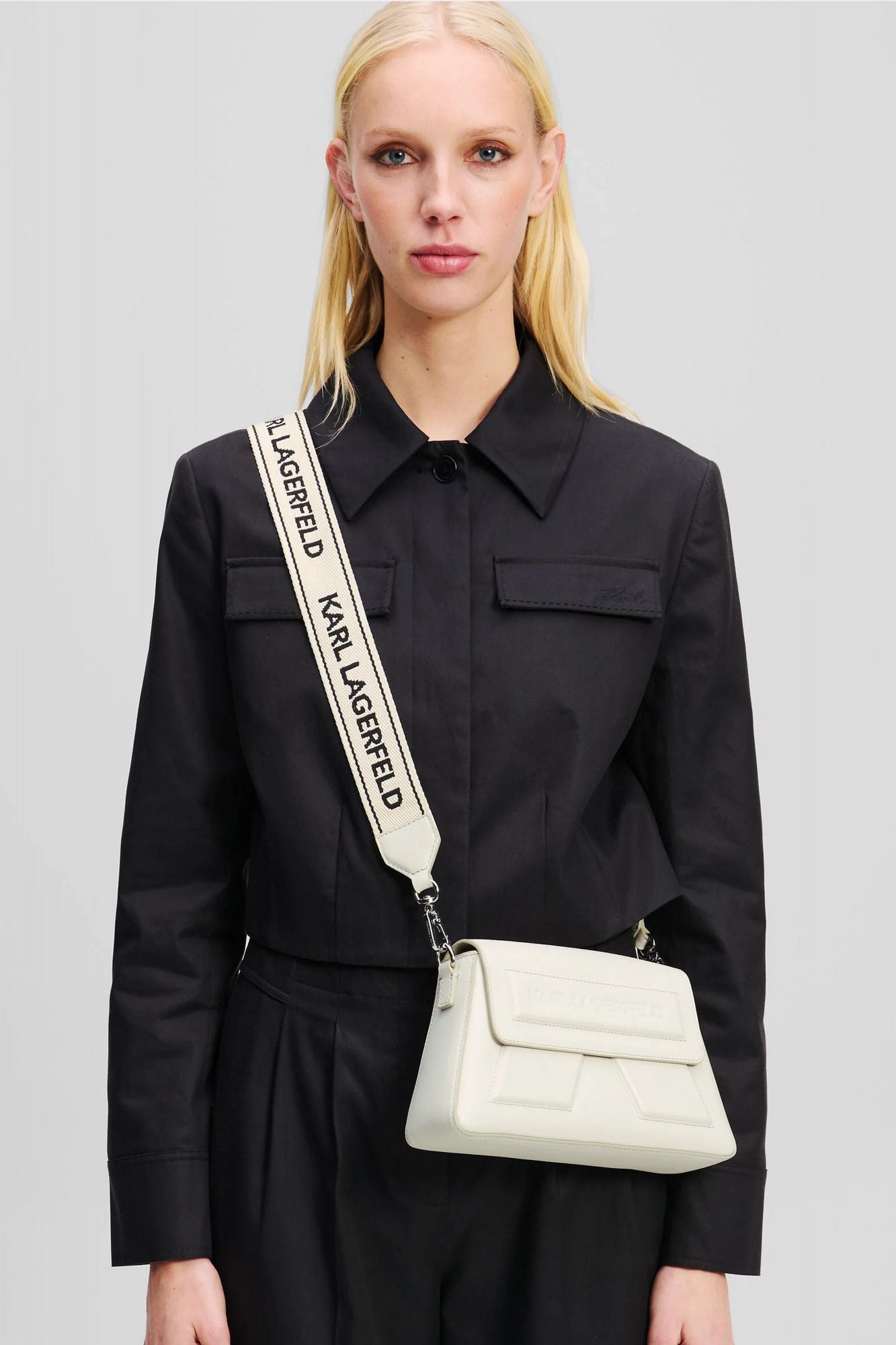 KARL LAGERFELD IKON K SOFT WEBBING CROSSB en color BLANCO (4)