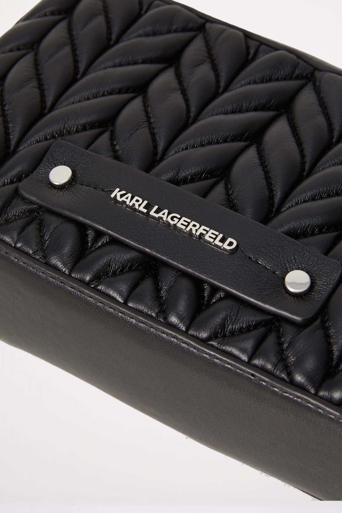 KARL LAGERFELD K WEAVE CAMERA BAG en color NEGRO (3)