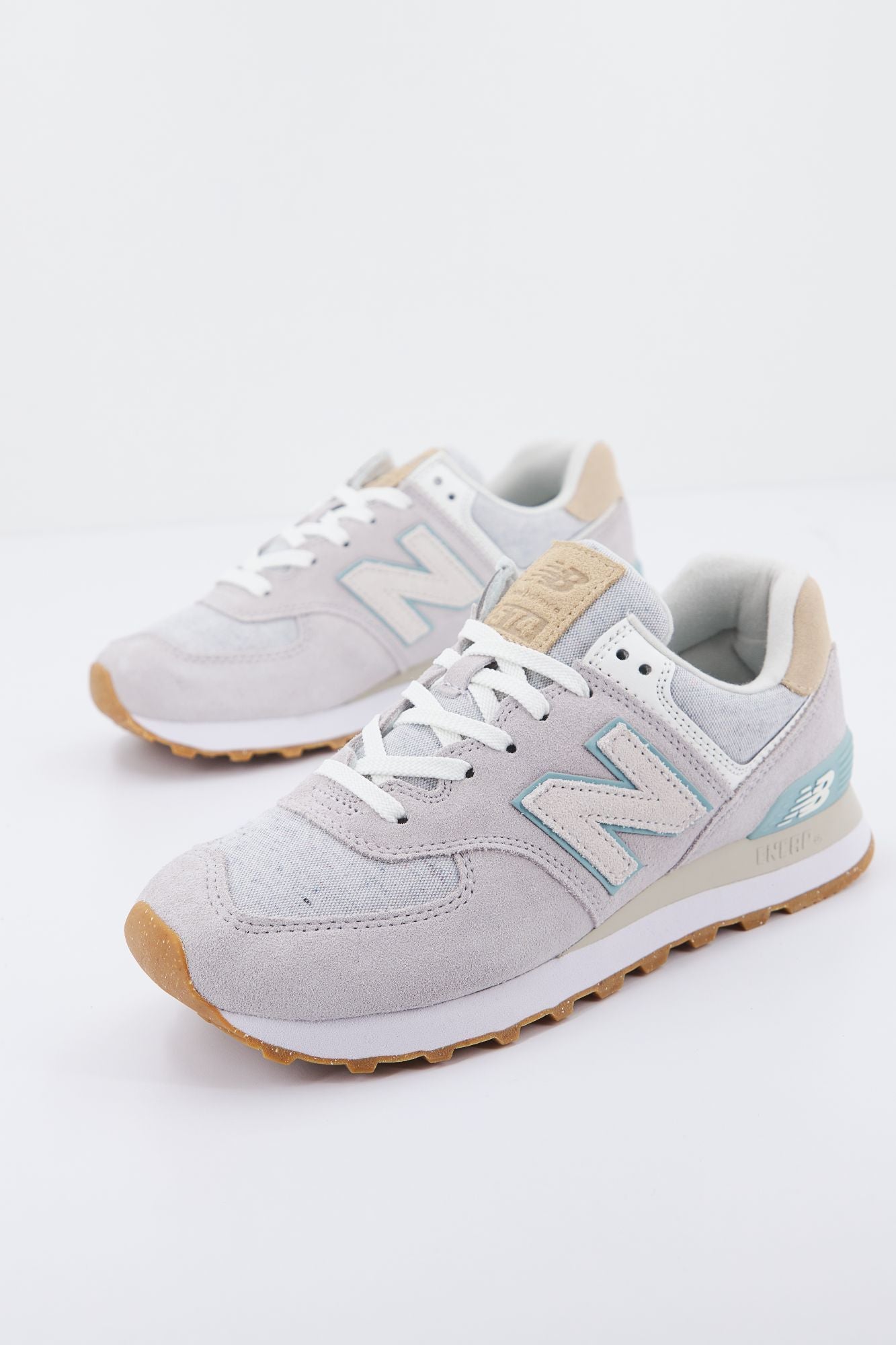 NEW BALANCE U574 SG2  en color GRIS (3)