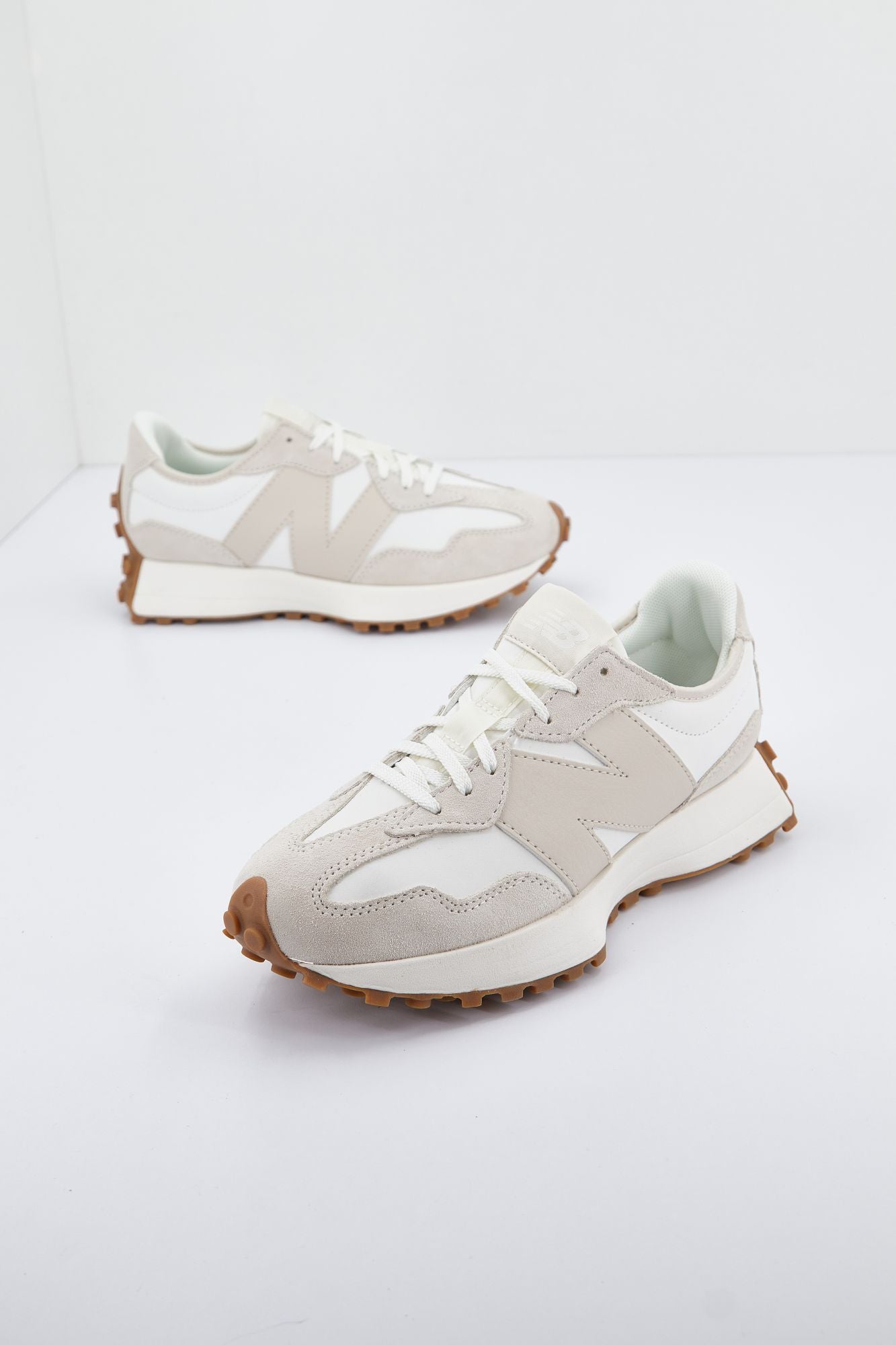 NEW BALANCE AN LIFESTYLE en color BEIS (1)