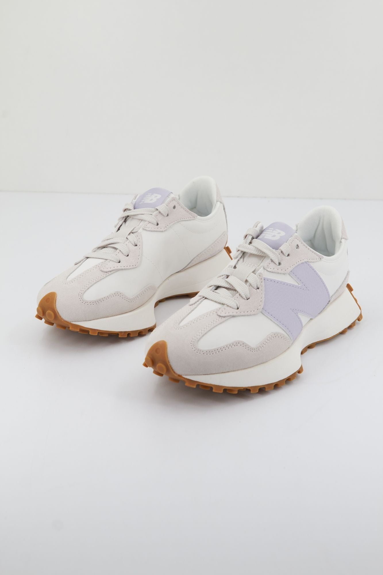 NEW BALANCE WS327OS en color BEIS (3)