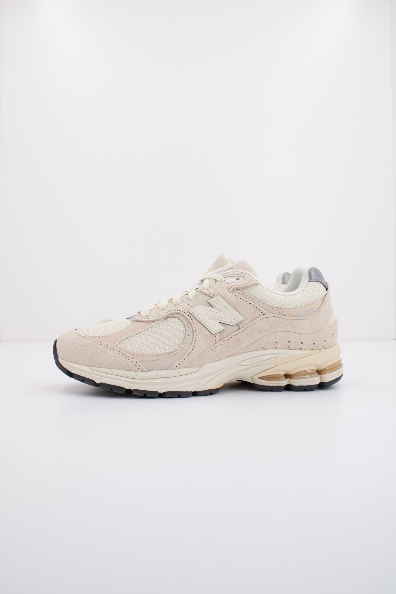 NEW BALANCE M2002 RCC en color ROSA (1)