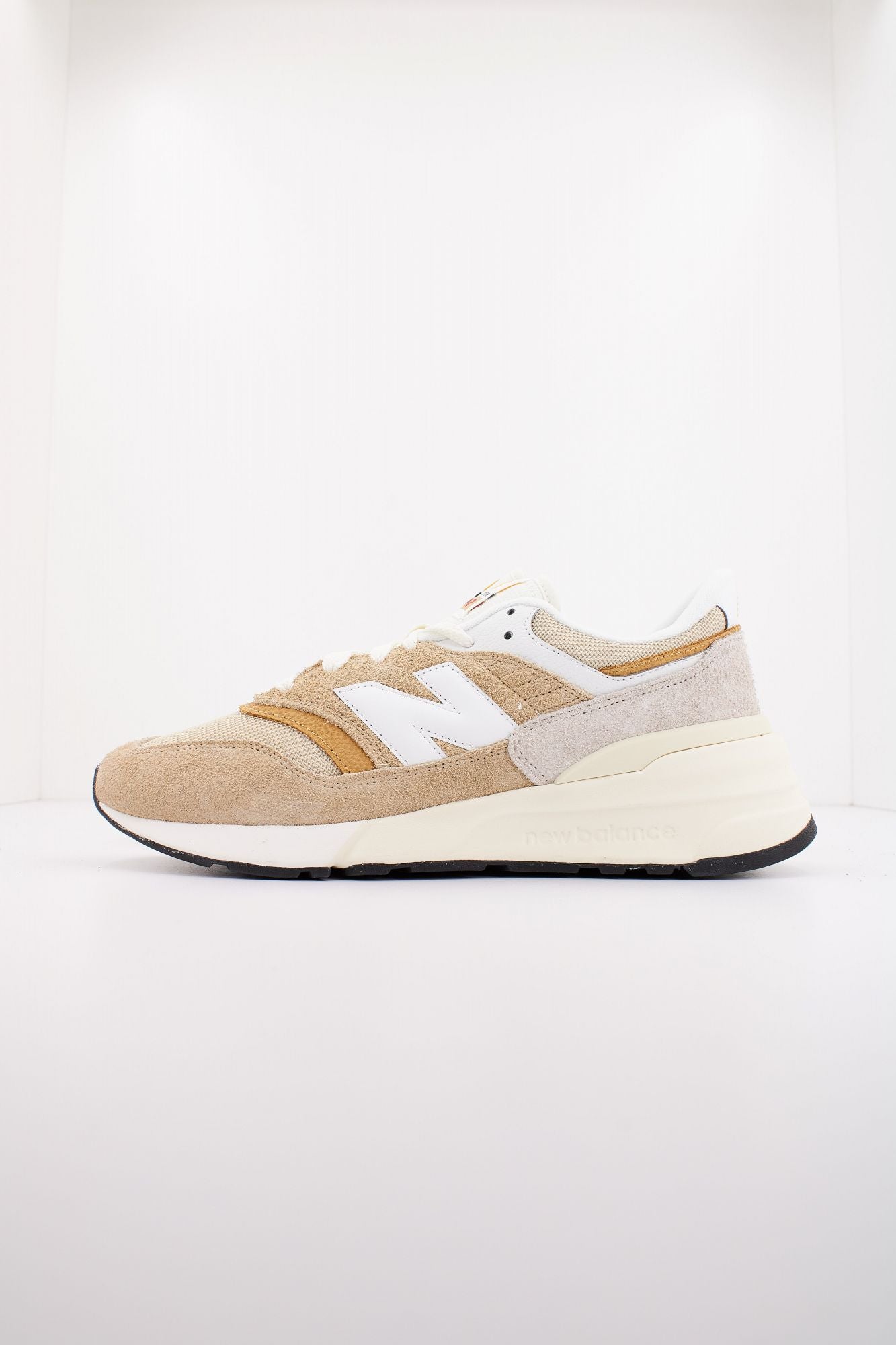 NEW BALANCE U997 RMB en color MARRON (1)