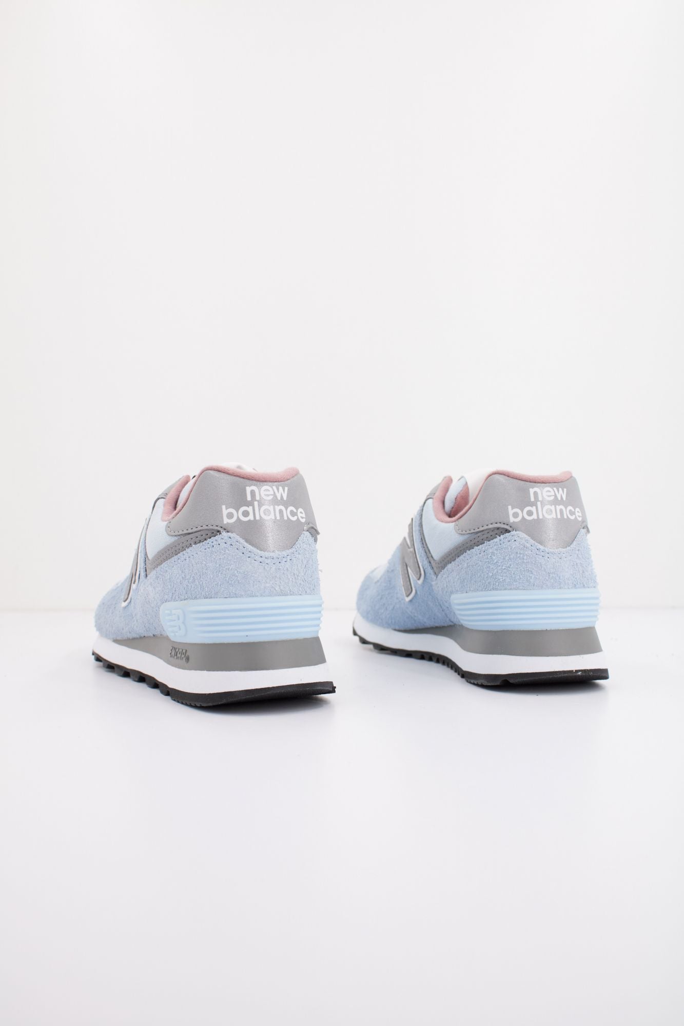 NEW BALANCE U574 TGG  en color AZUL (3)