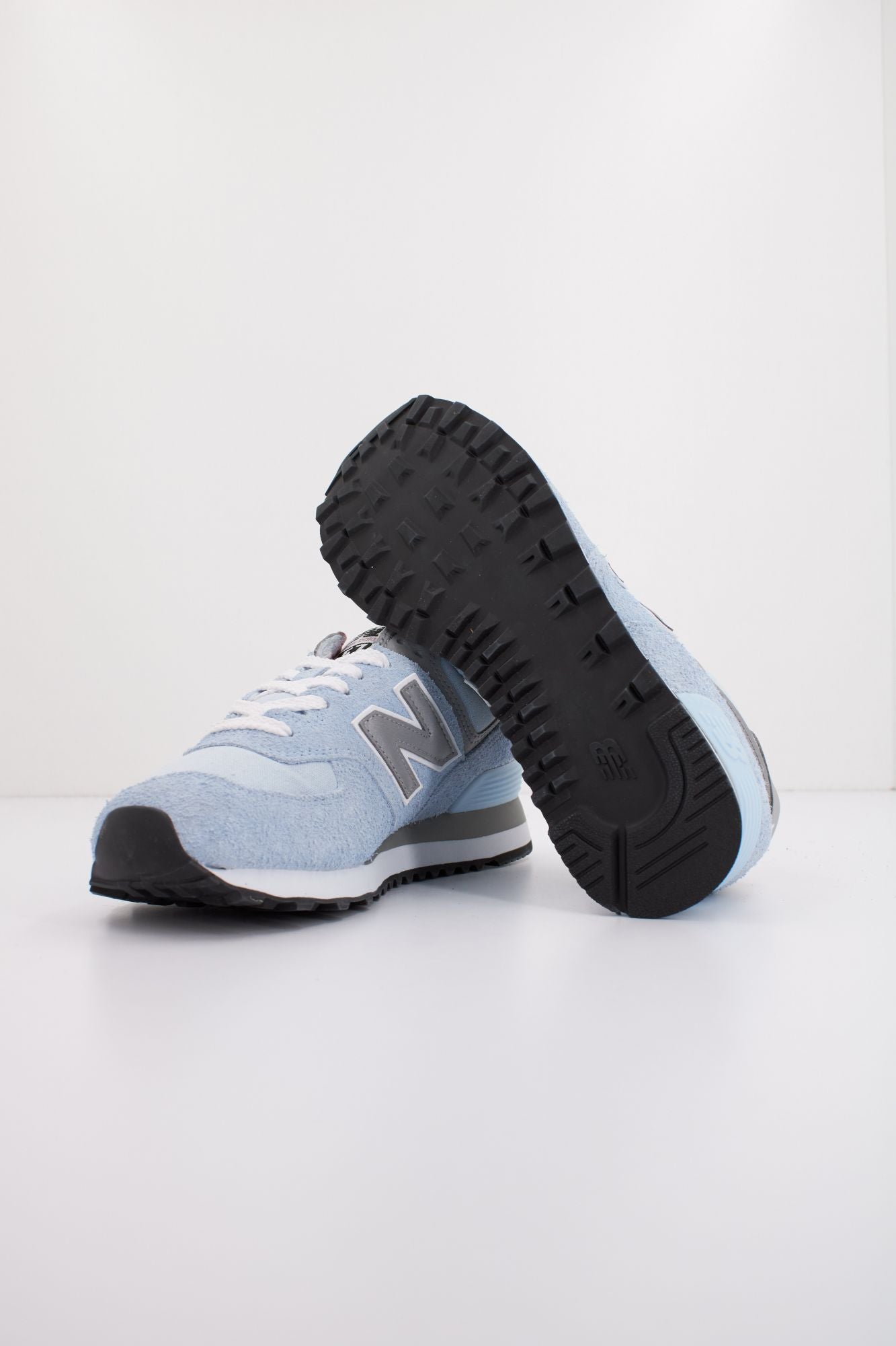 NEW BALANCE U574 TGG  en color AZUL (4)