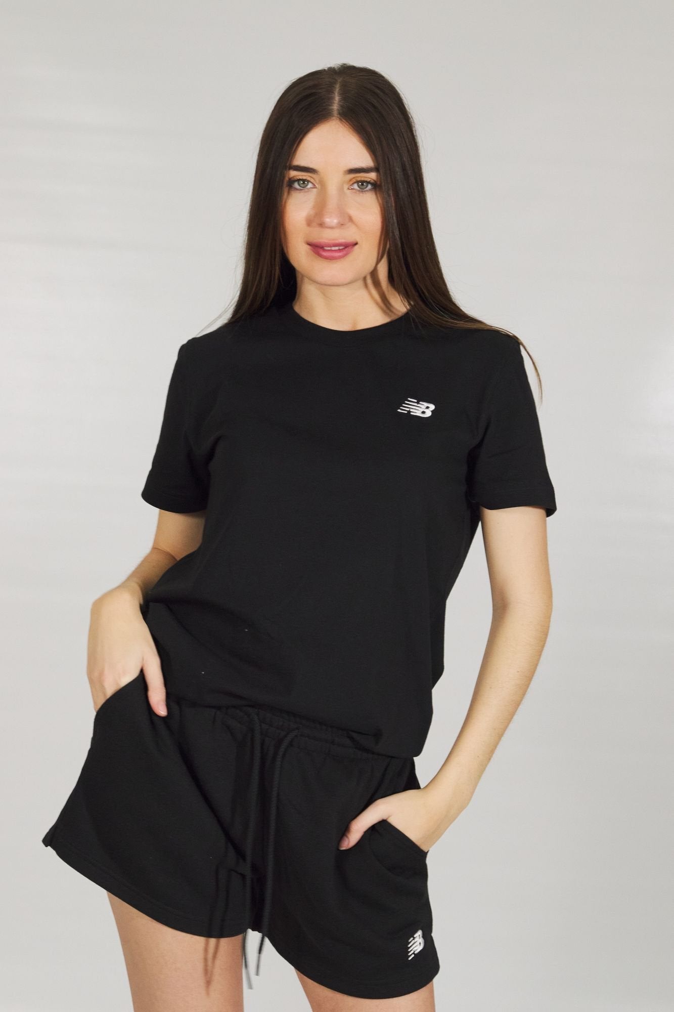 NEW BALANCE JERSEY SMALL LO en color NEGRO (1)