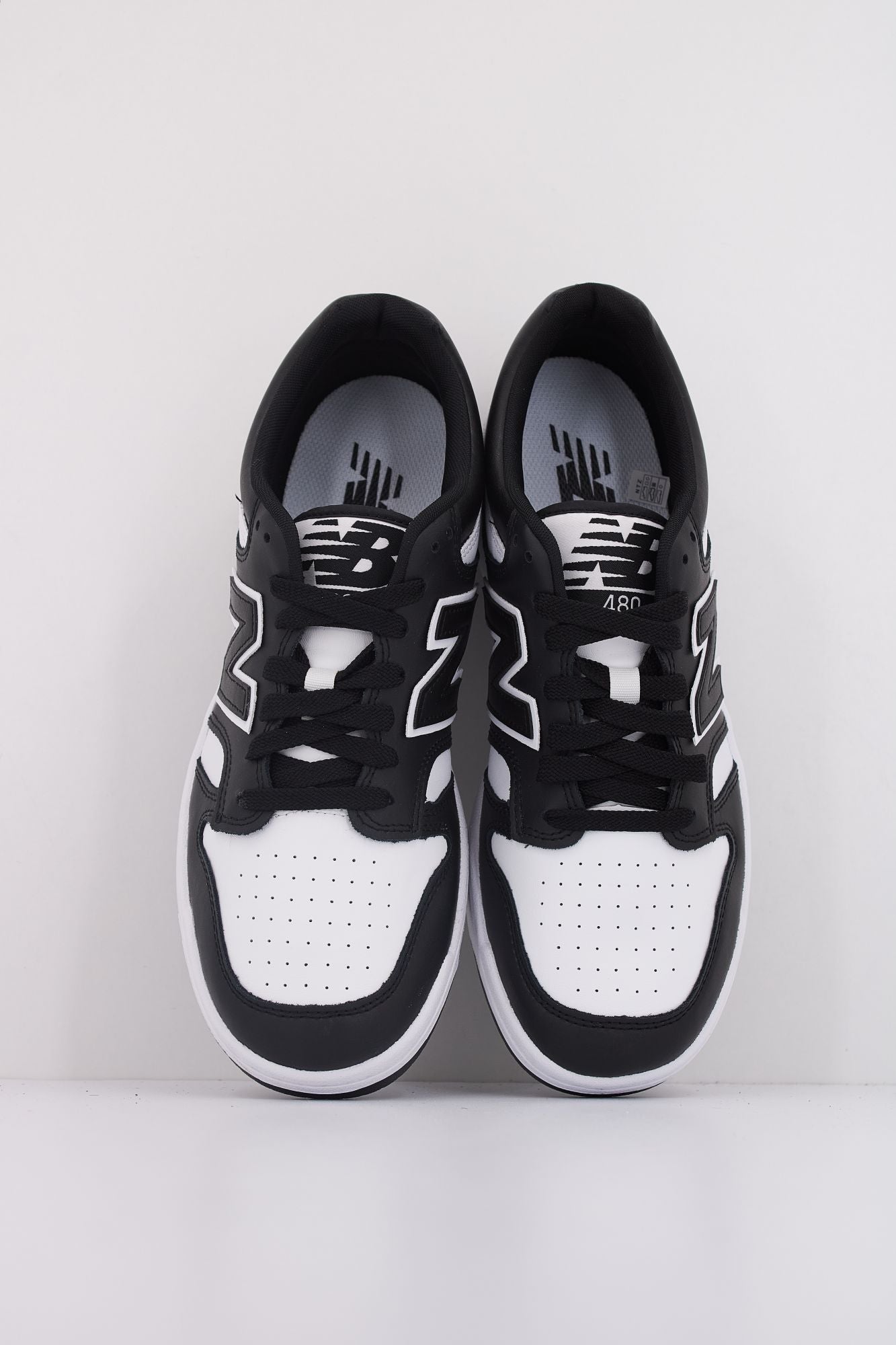 NEW BALANCE BB480  en color NEGRO (3)