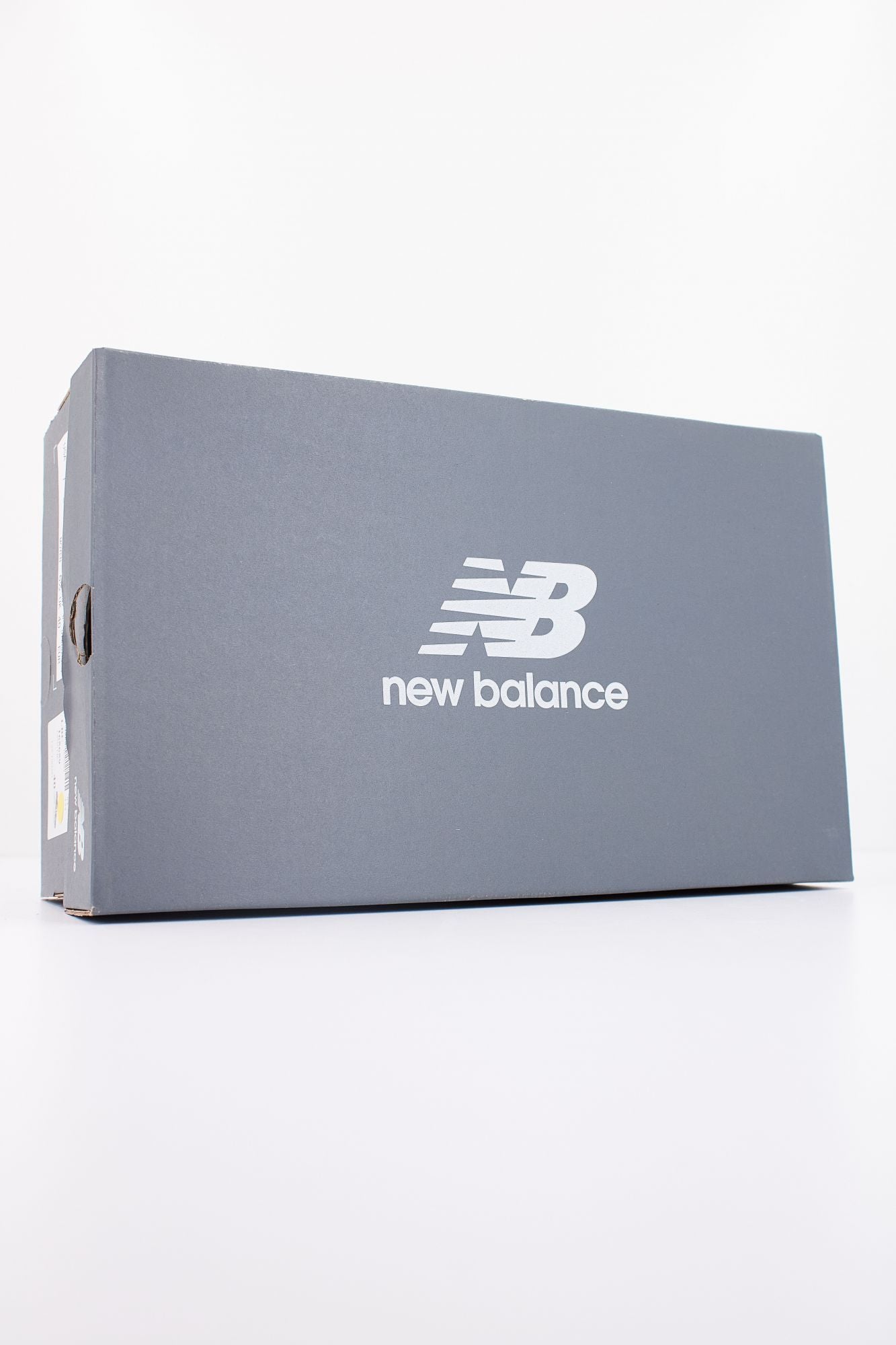 NEW BALANCE BB480  en color NEGRO (6)