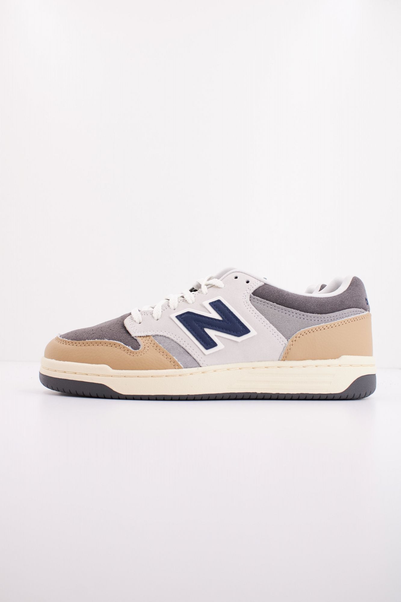 NEW BALANCE LGB RETRO BASKETBALL en color GRIS (1)