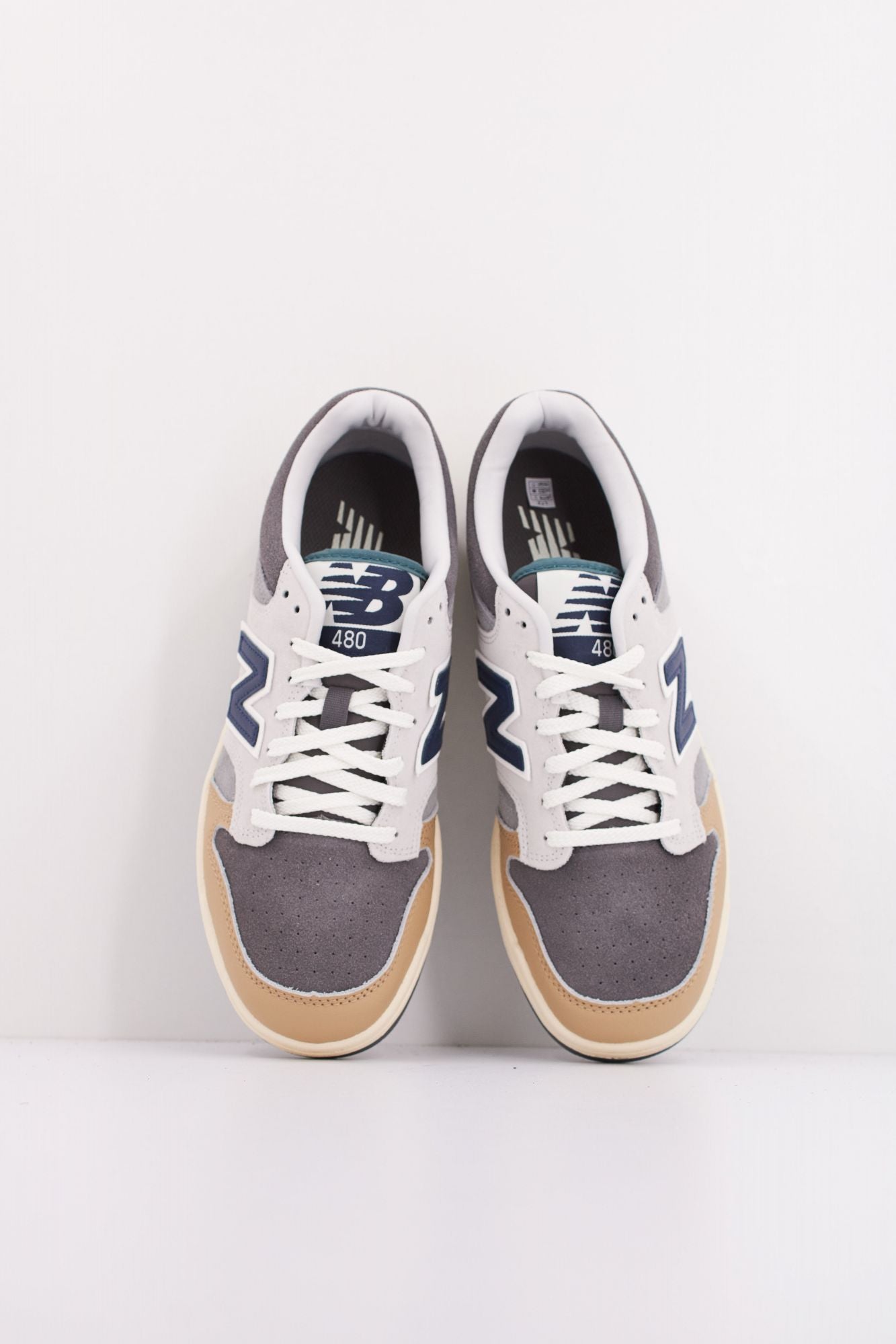 NEW BALANCE LGB RETRO BASKETBALL en color GRIS (3)