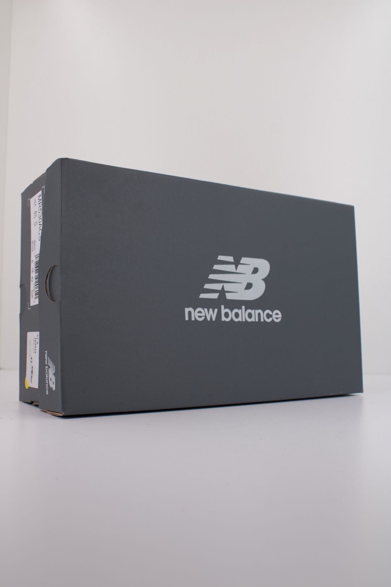 NEW BALANCE MR530  en color GRIS (6)