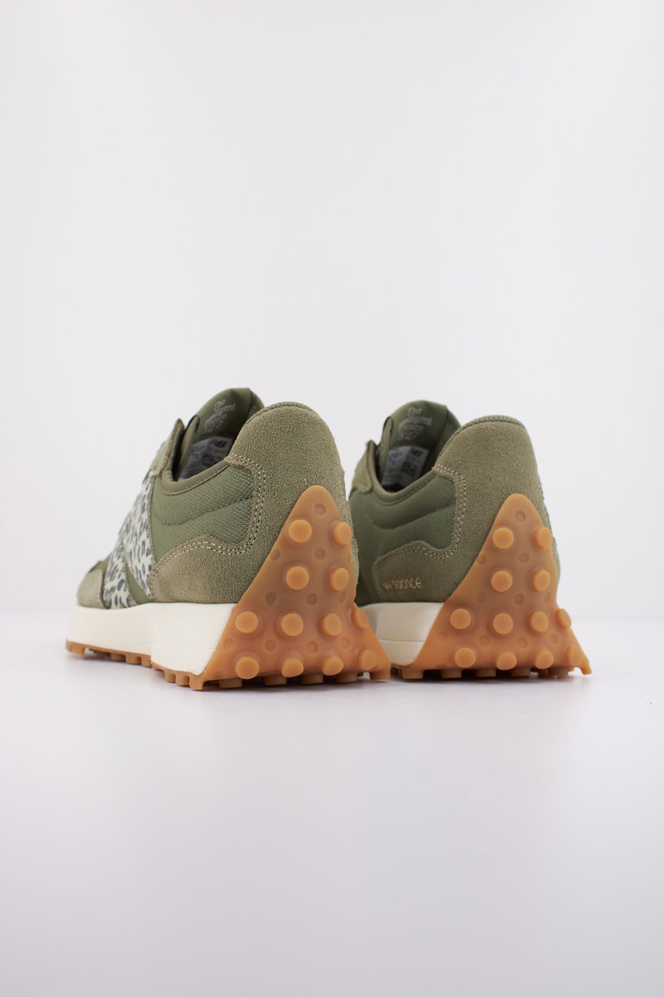NEW BALANCE WS327 en color VERDE (4)
