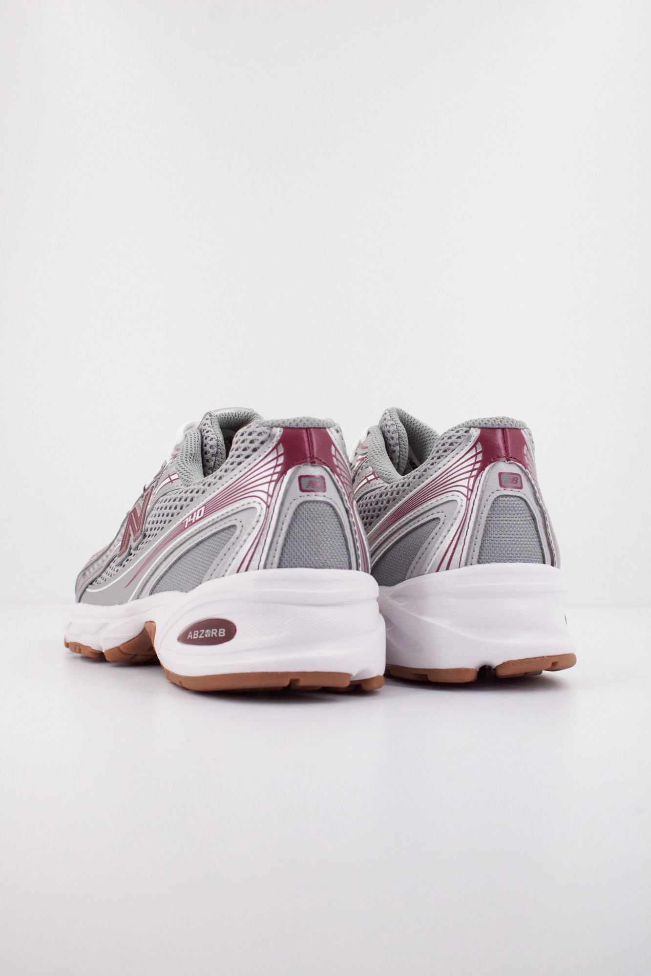 NEW BALANCE U740 MS2  en color GRIS (4)