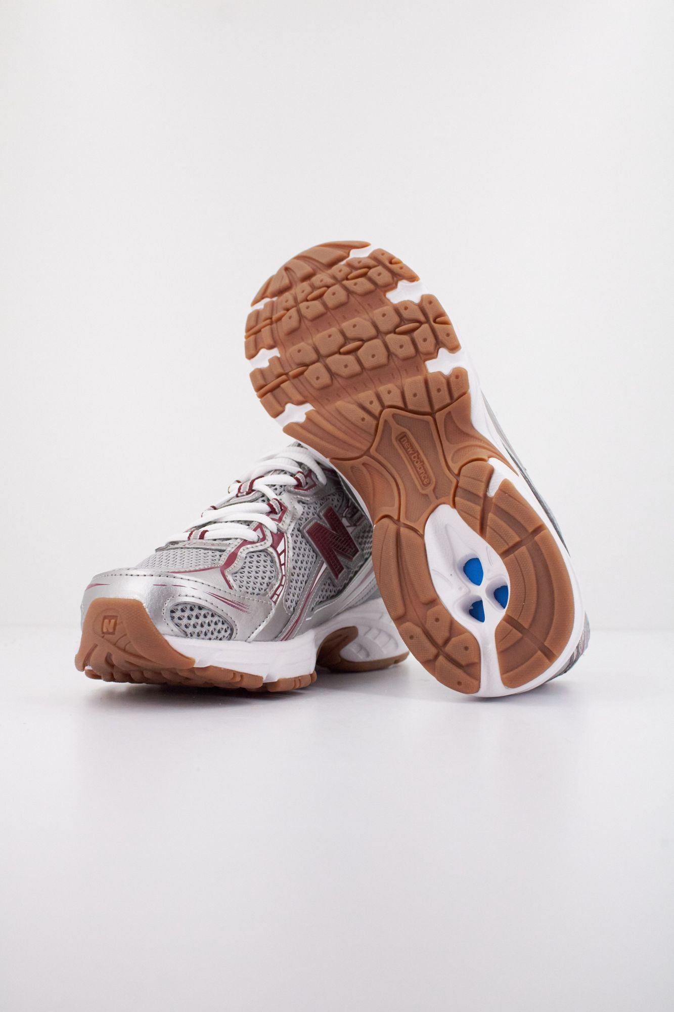 NEW BALANCE U740 MS2  en color GRIS (5)