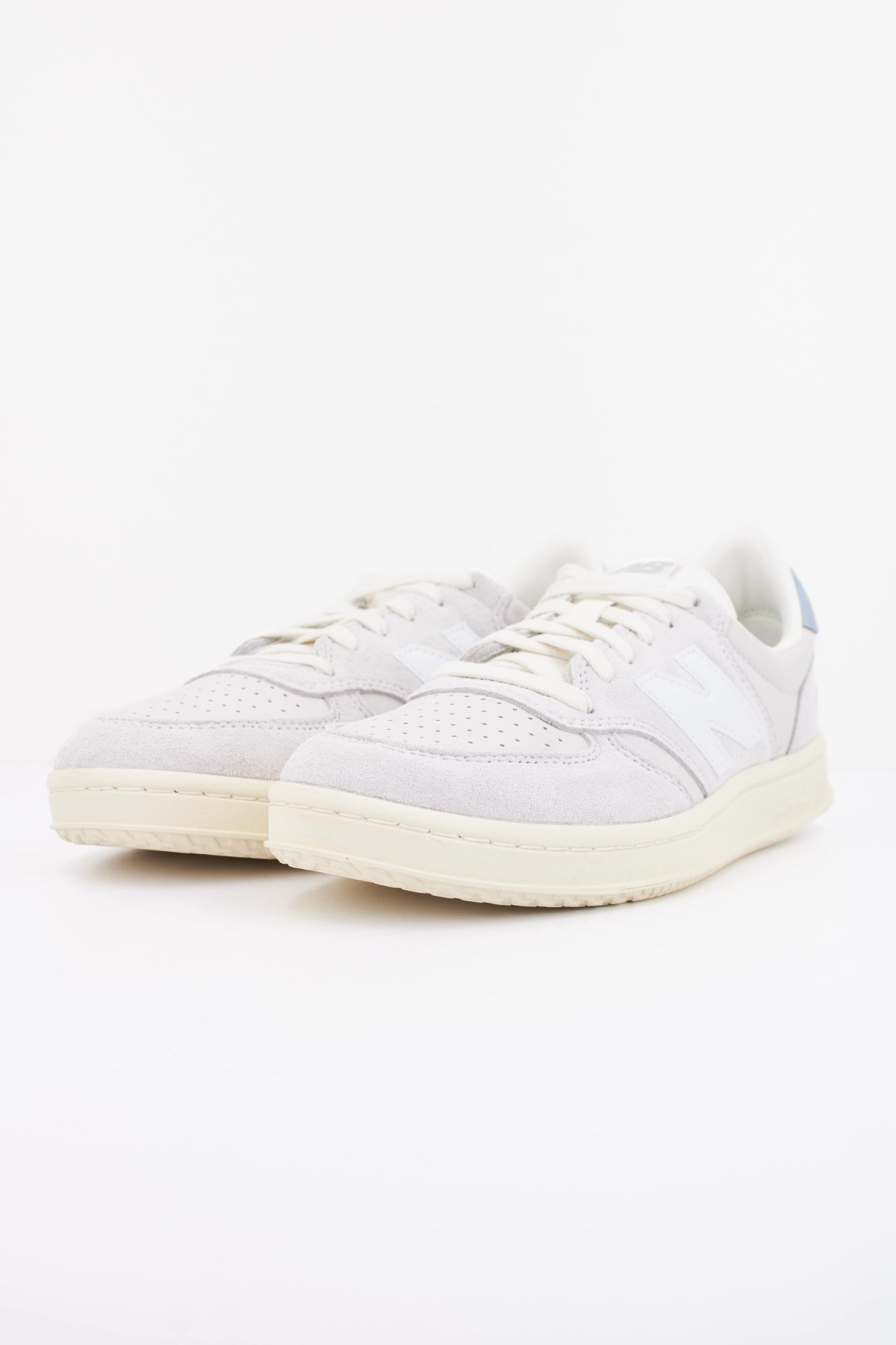 NEW BALANCE CT500  en color BEIS (2)