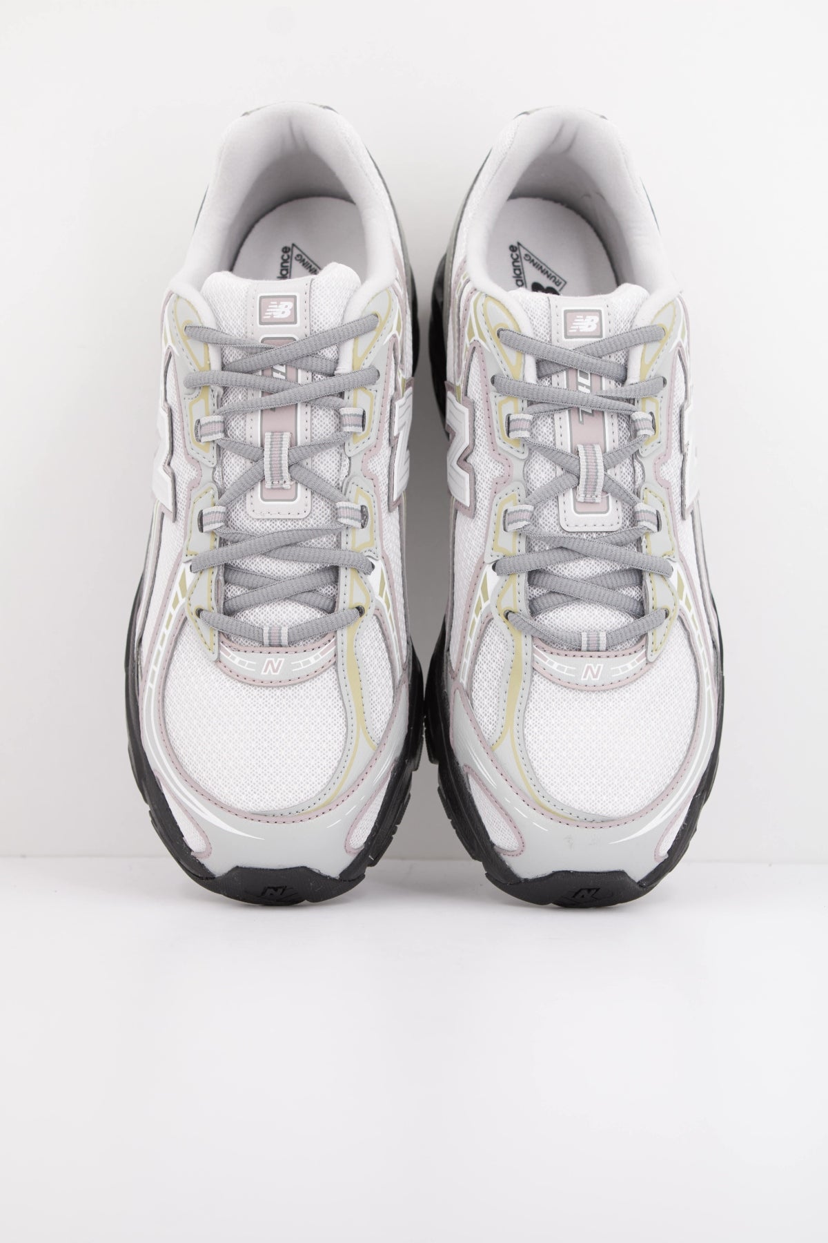 NEW BALANCE U740 en color MULTICOLOR (3)
