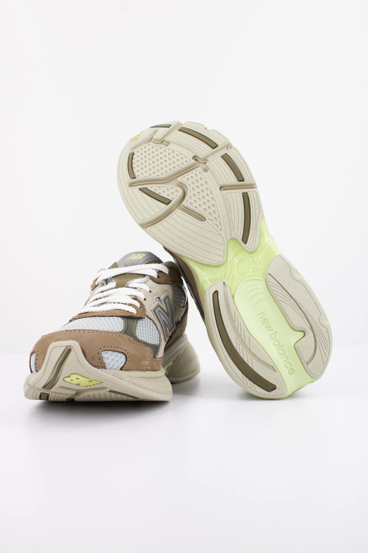 NEW BALANCE U20101 en color VERDE (5)