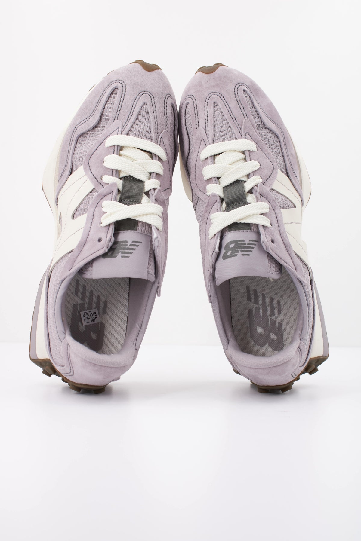 NEW BALANCE U327  en color VIOLETA (3)