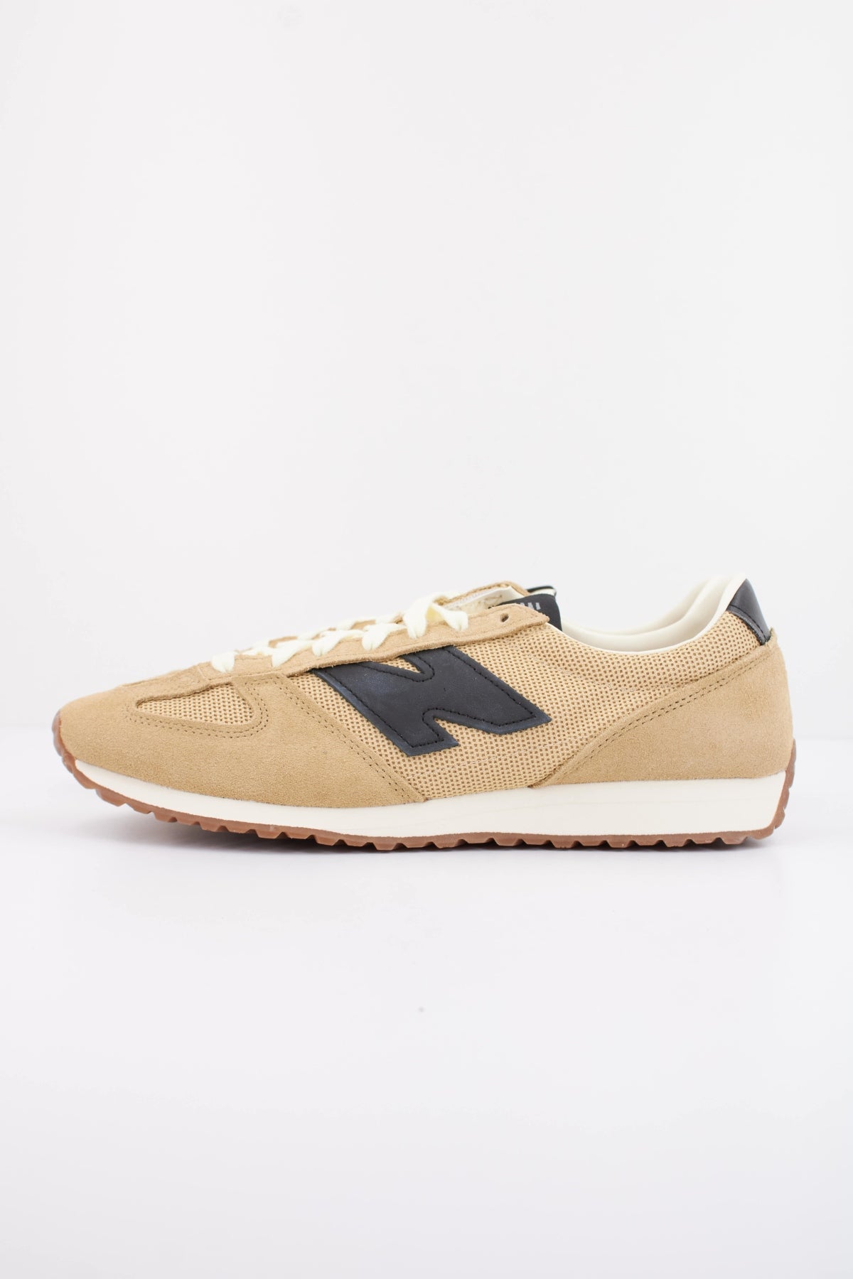 NEW BALANCE U471 en color MARRON (1)
