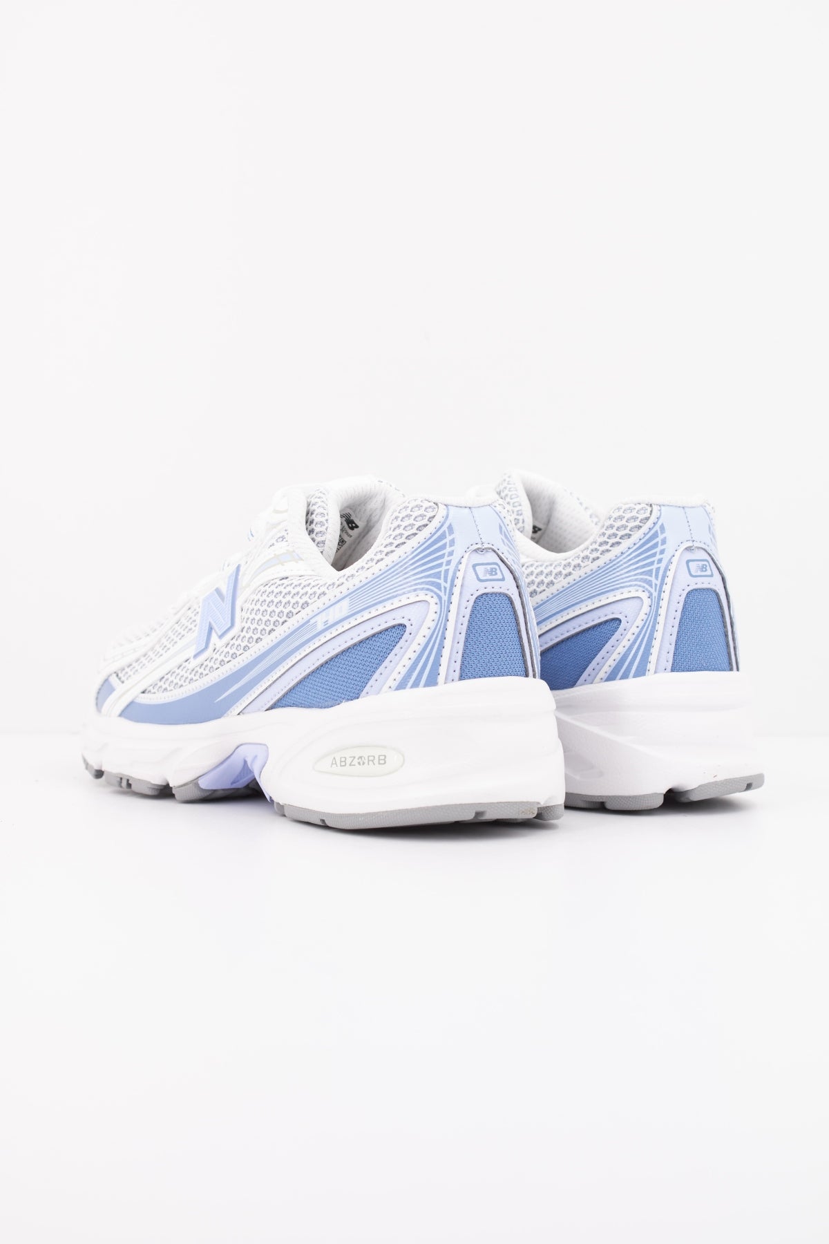 NEW BALANCE U740 1T4 en color AZUL (4)