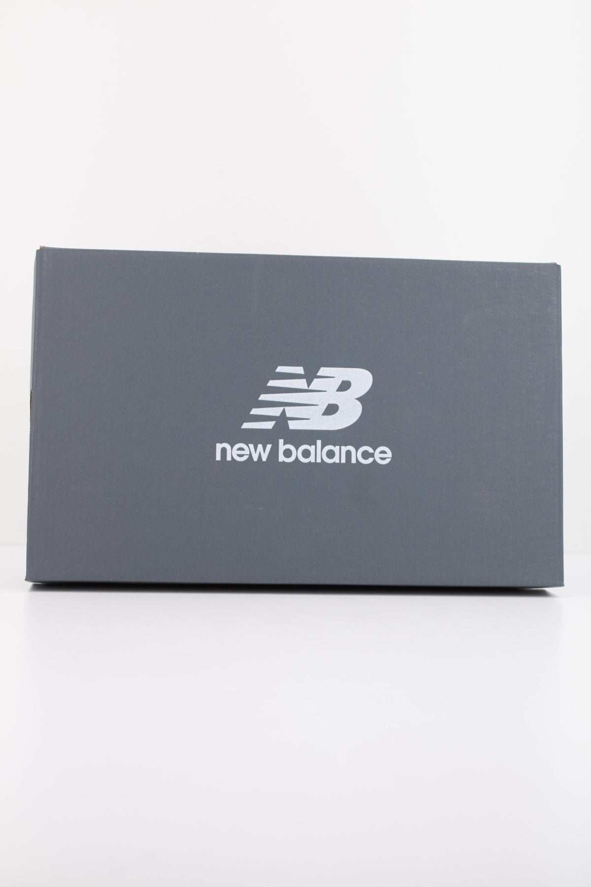 NEW BALANCE U740  en color BLANCO (6)