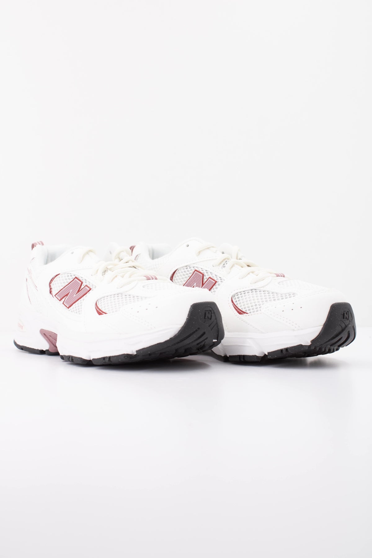 NEW BALANCE G530 en color BLANCO (2)